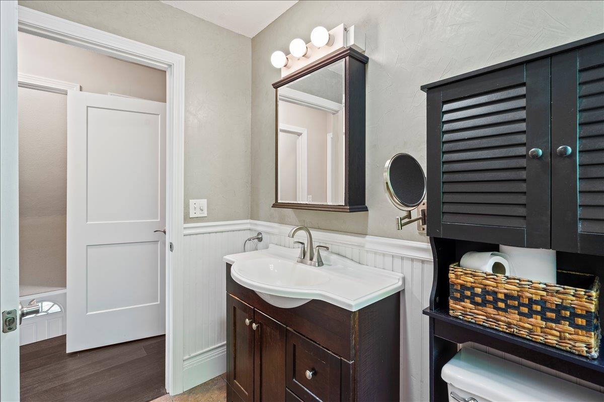 6 Barnett Road Property Photo 32