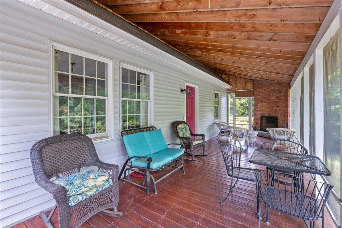 6 Barnett Road Property Photo 37