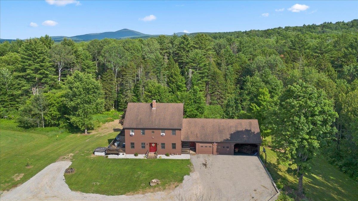 1585 Country Club Road Property Photo 1