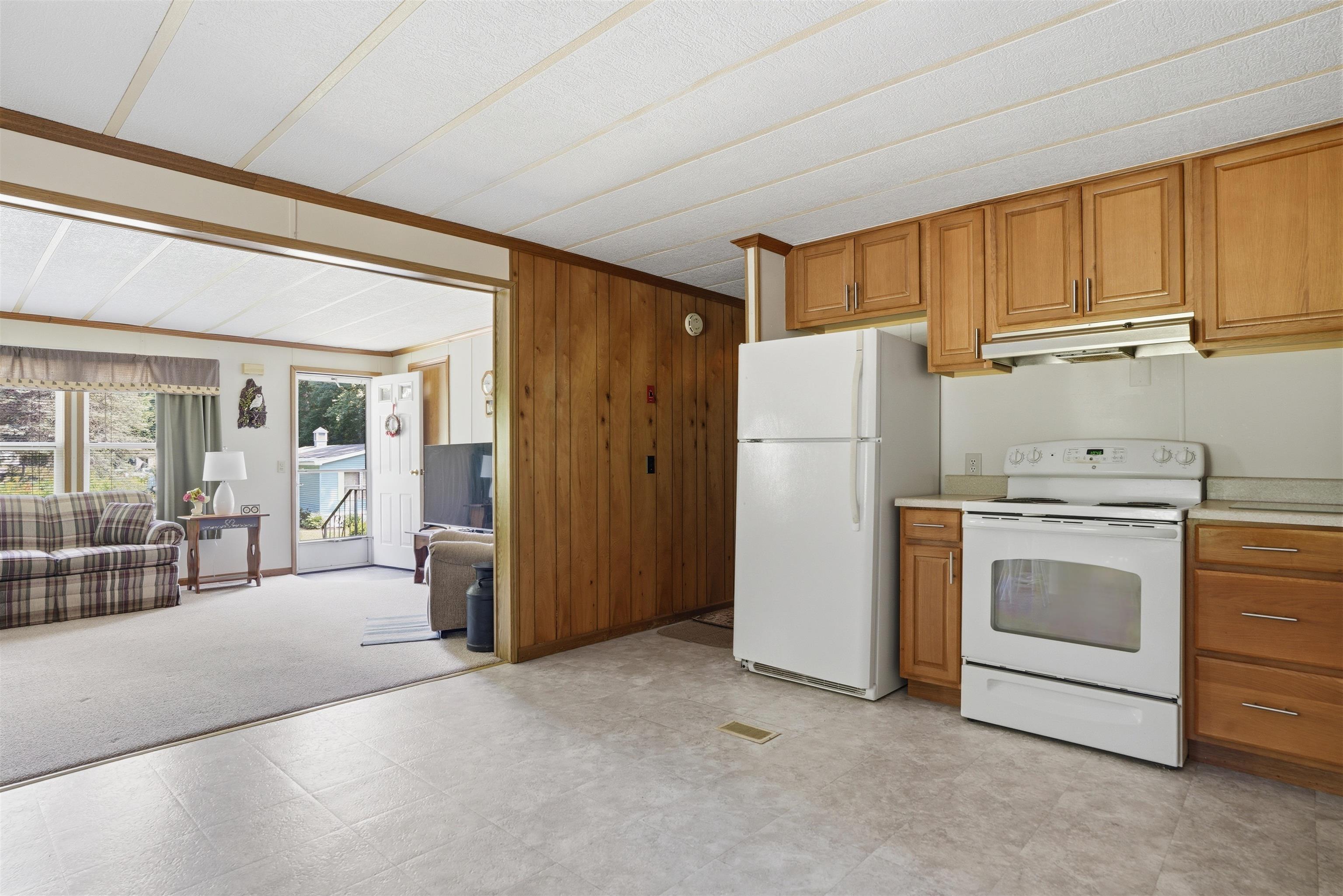 26 Deer Path Property Photo 16
