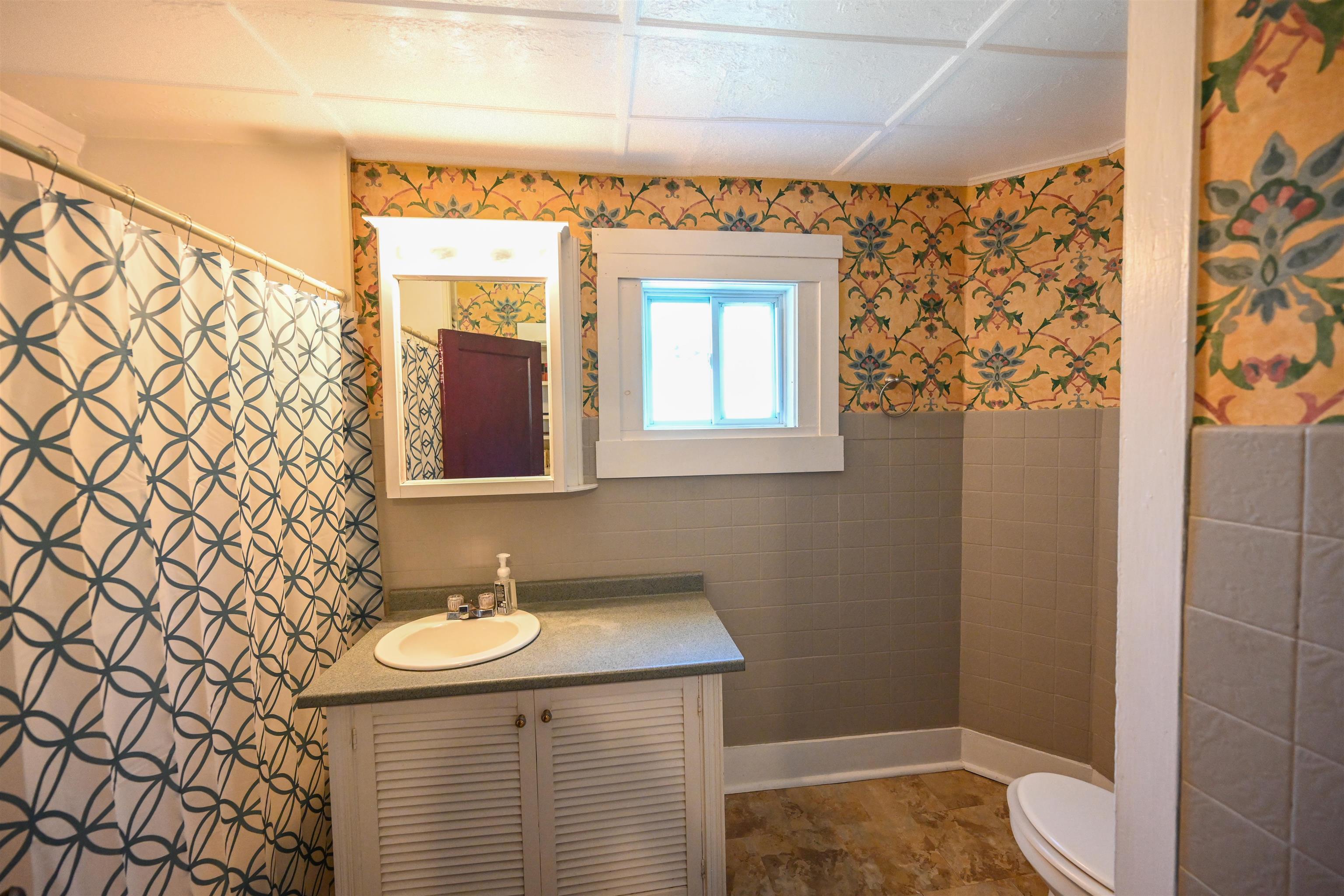 240 Lower Main E Street Property Photo 35