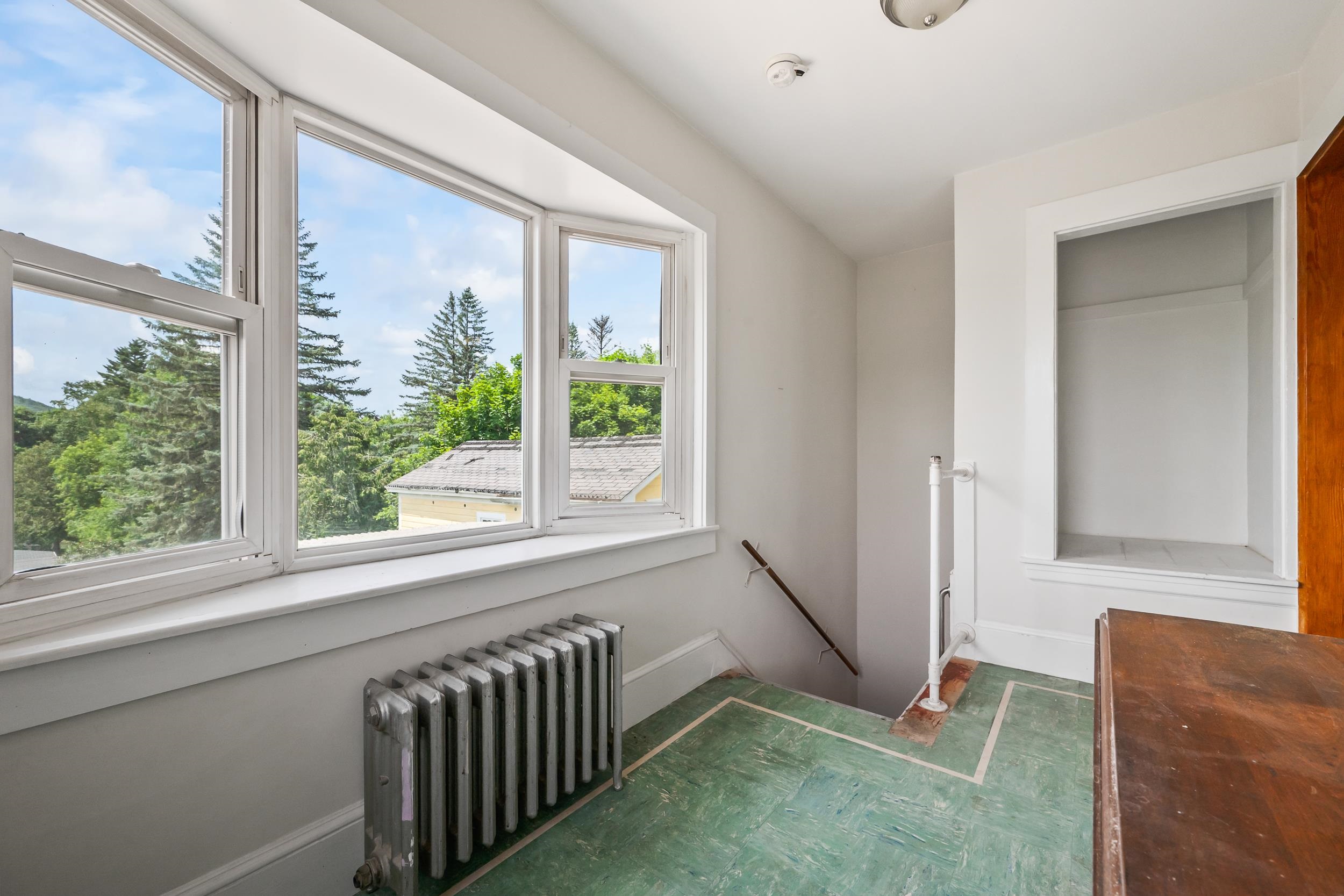 419 Hillside Avenue Property Photo 18