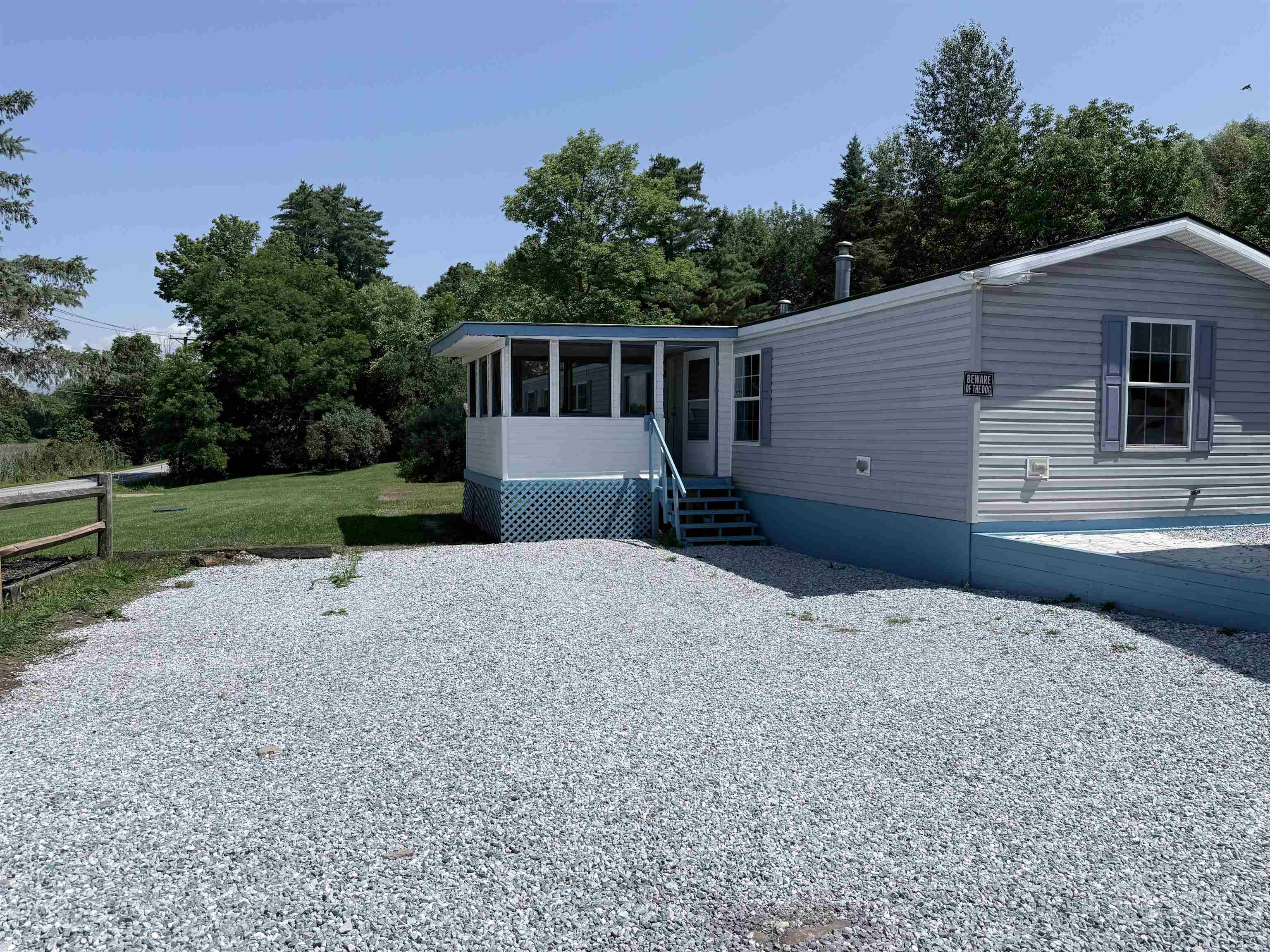 4056 Middle Road Property Photo 2