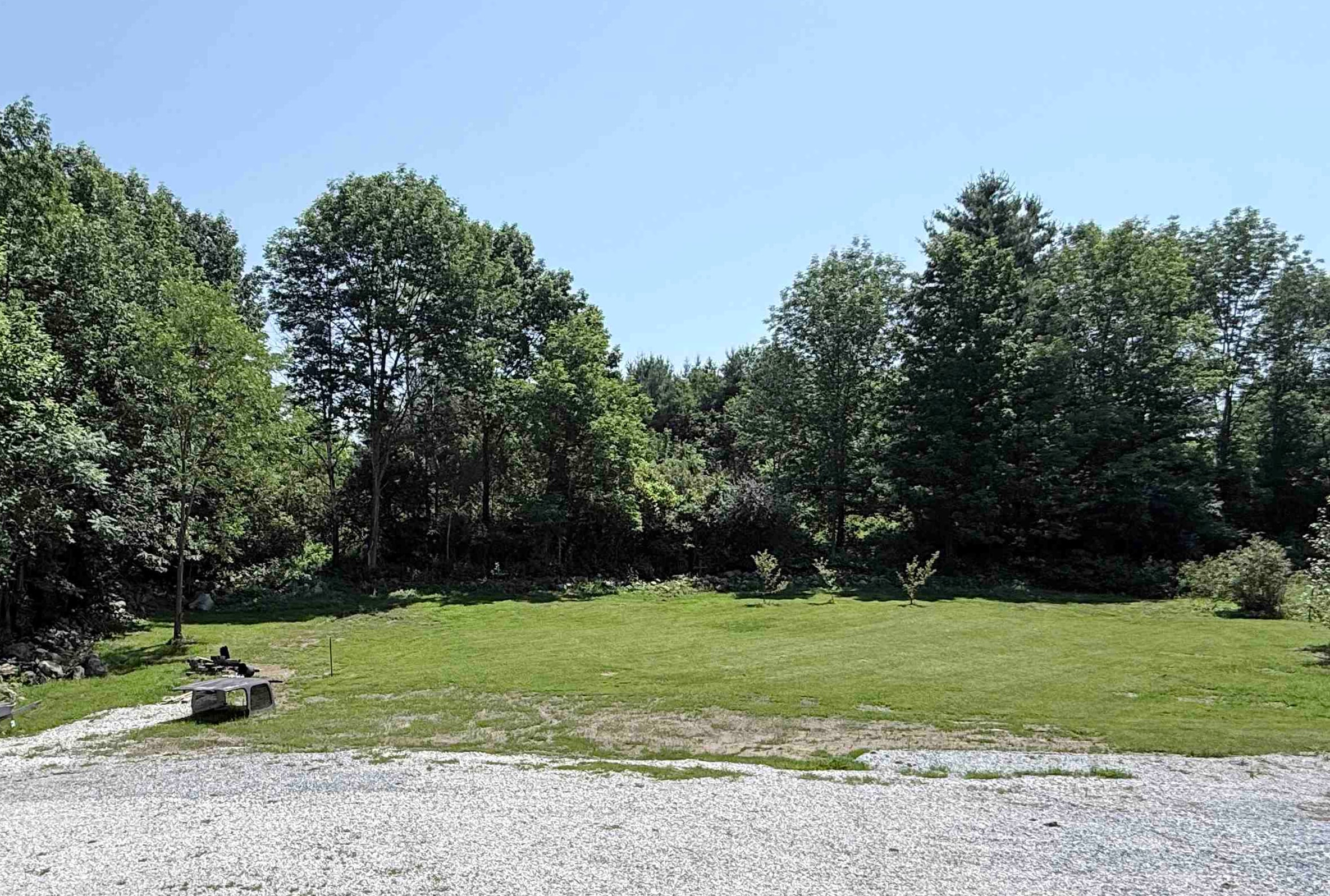 4056 Middle Road Property Photo 4