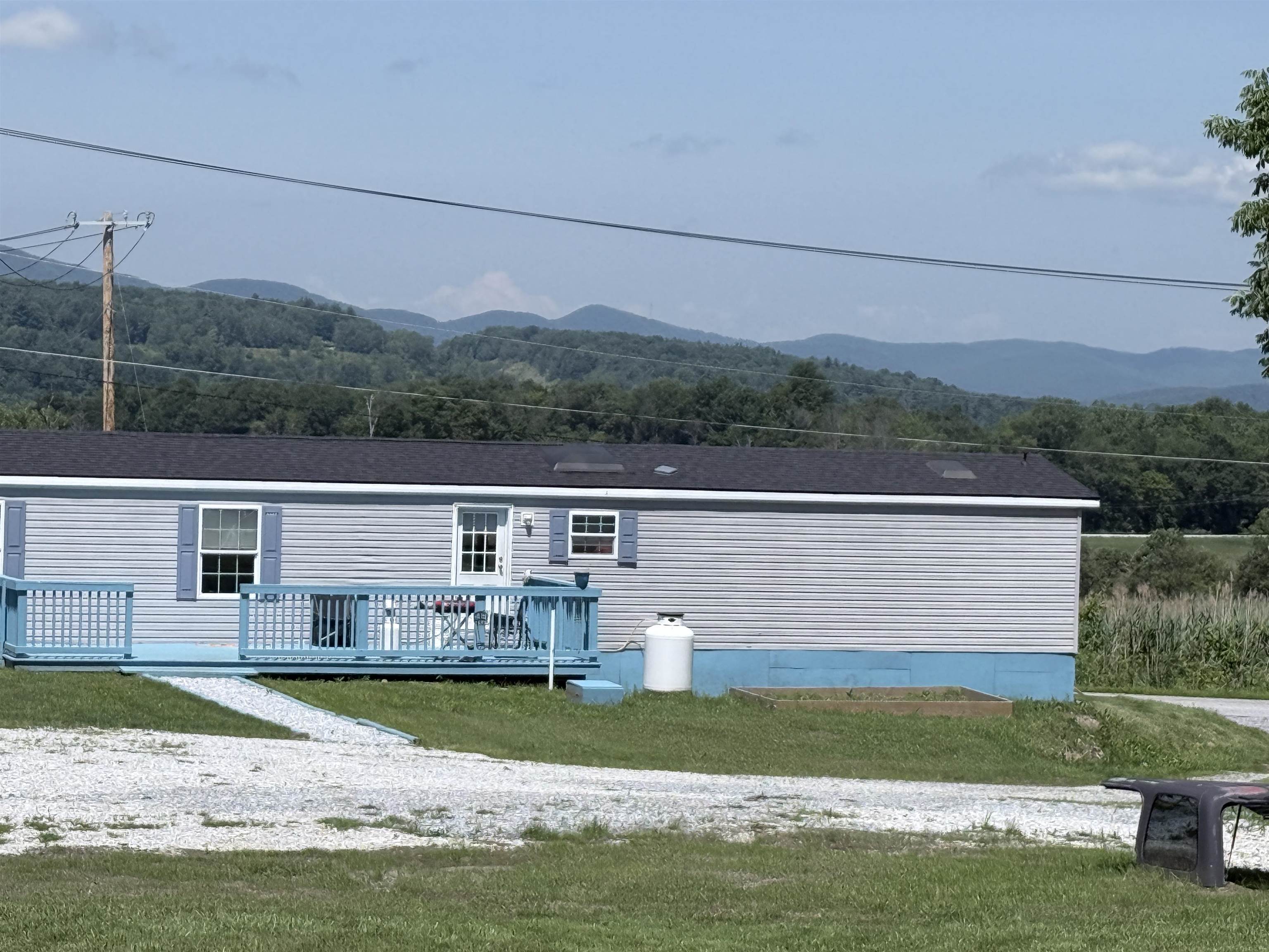 4056 Middle Road Property Photo 12