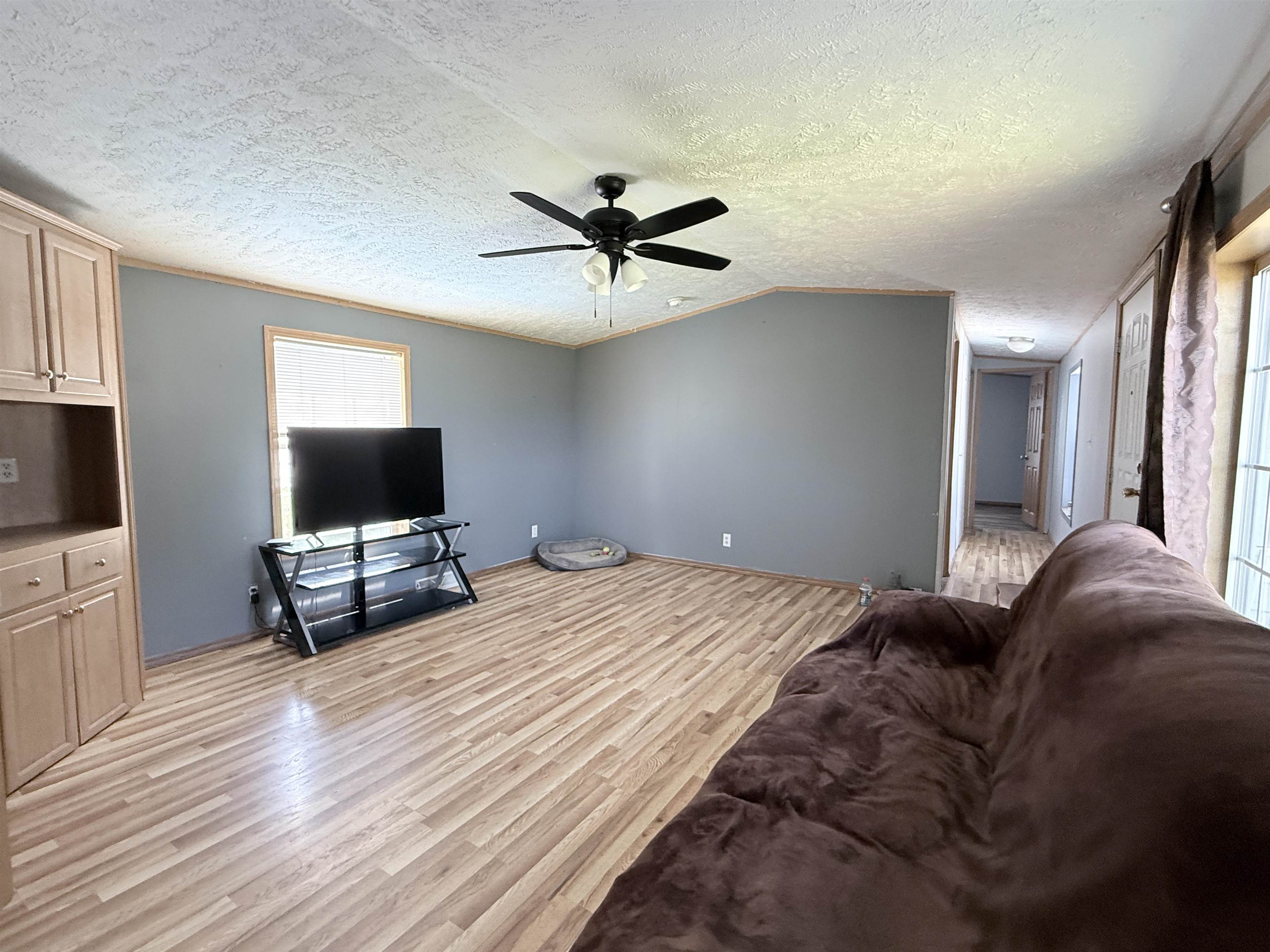 4056 Middle Road Property Photo 15