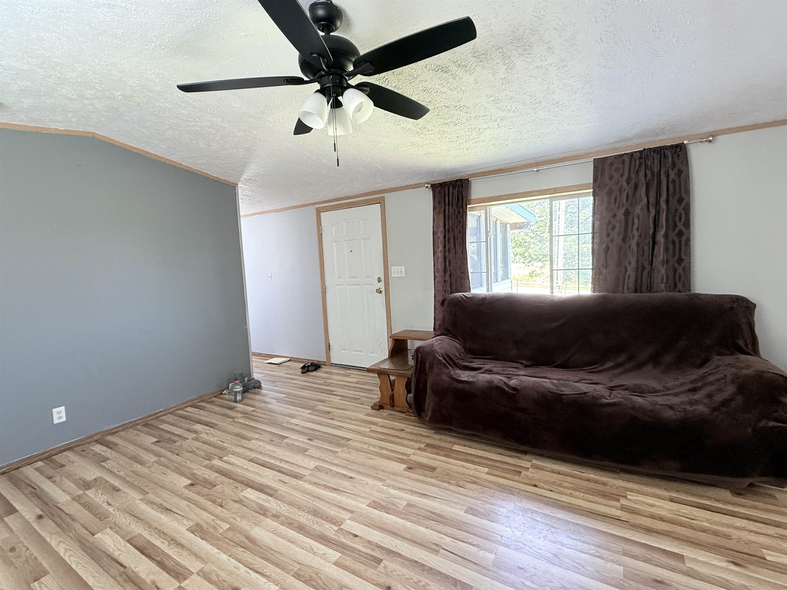 4056 Middle Road Property Photo 16