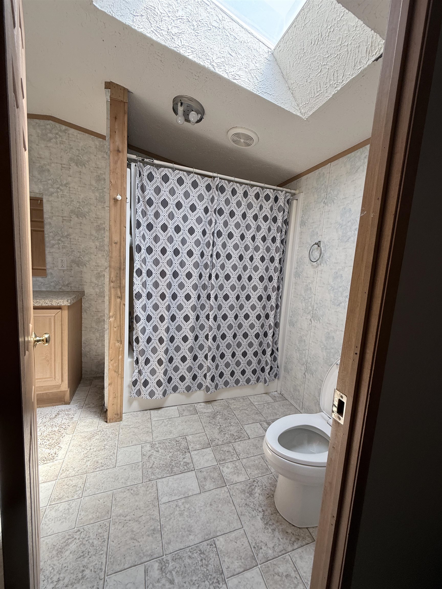 4056 Middle Road Property Photo 27
