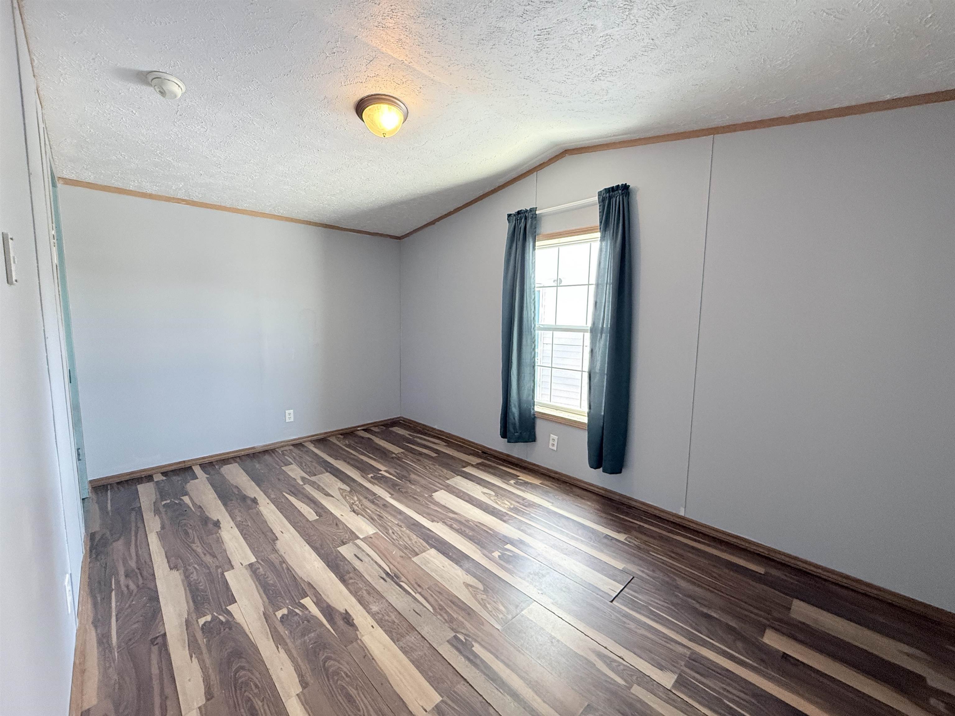 4056 Middle Road Property Photo 28