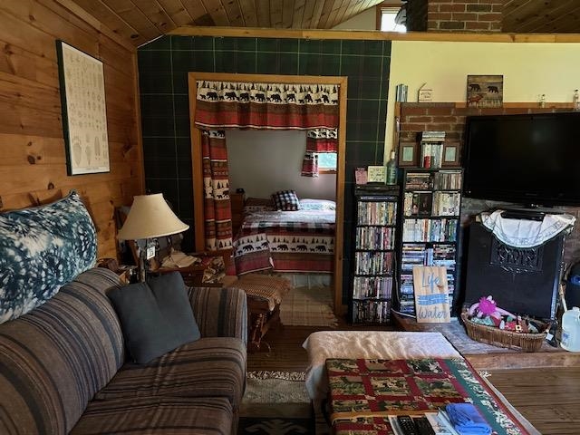 55 Hurlburt Avenue Property Photo 14