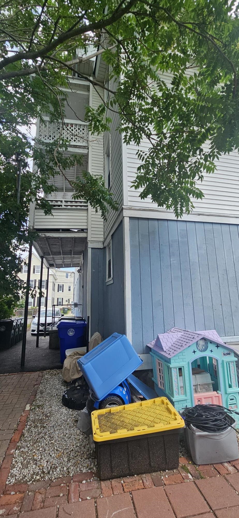 339 Amherst Street Property Photo 15