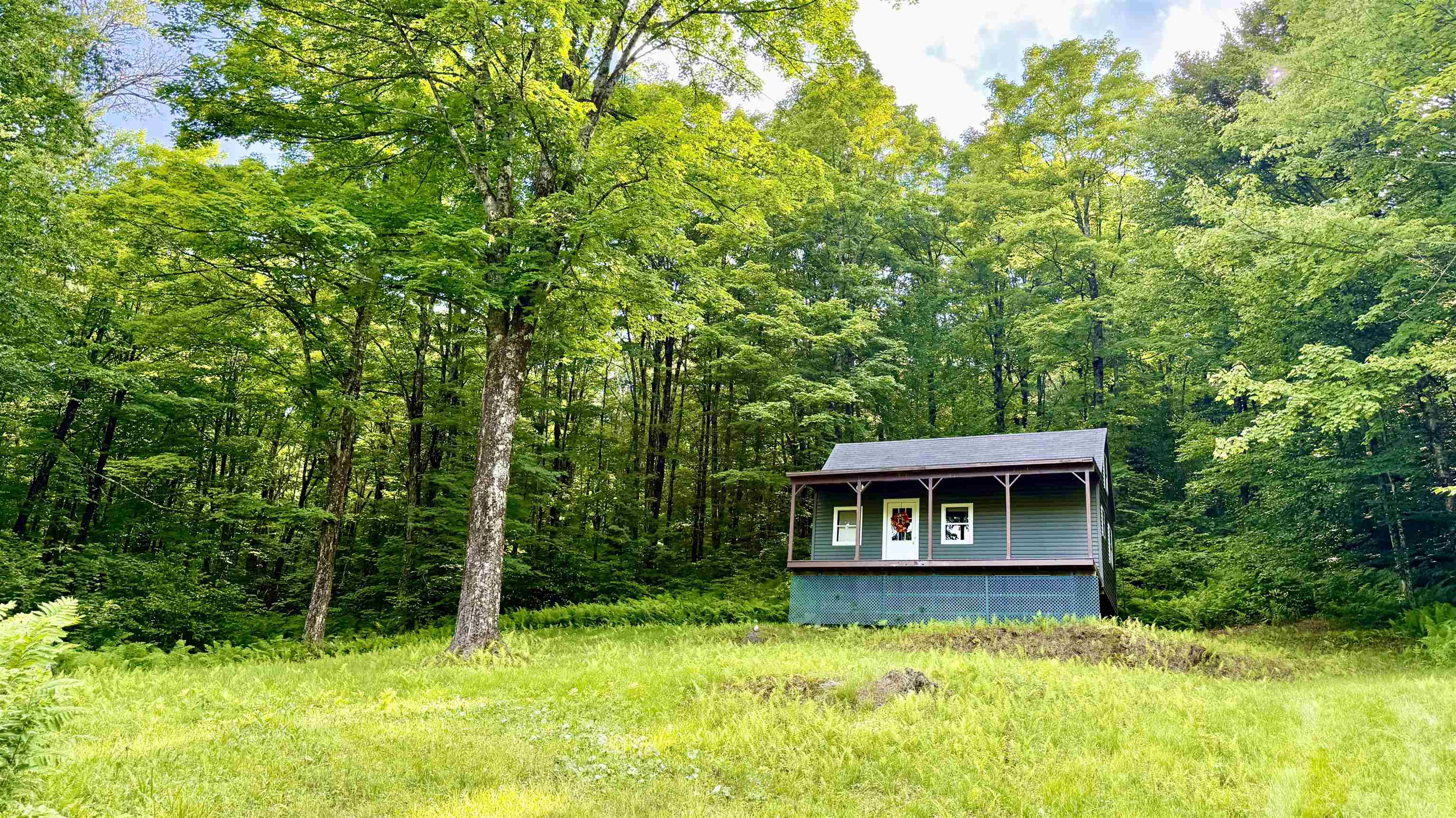 2075 Codding Hollow Road Property Photo 3