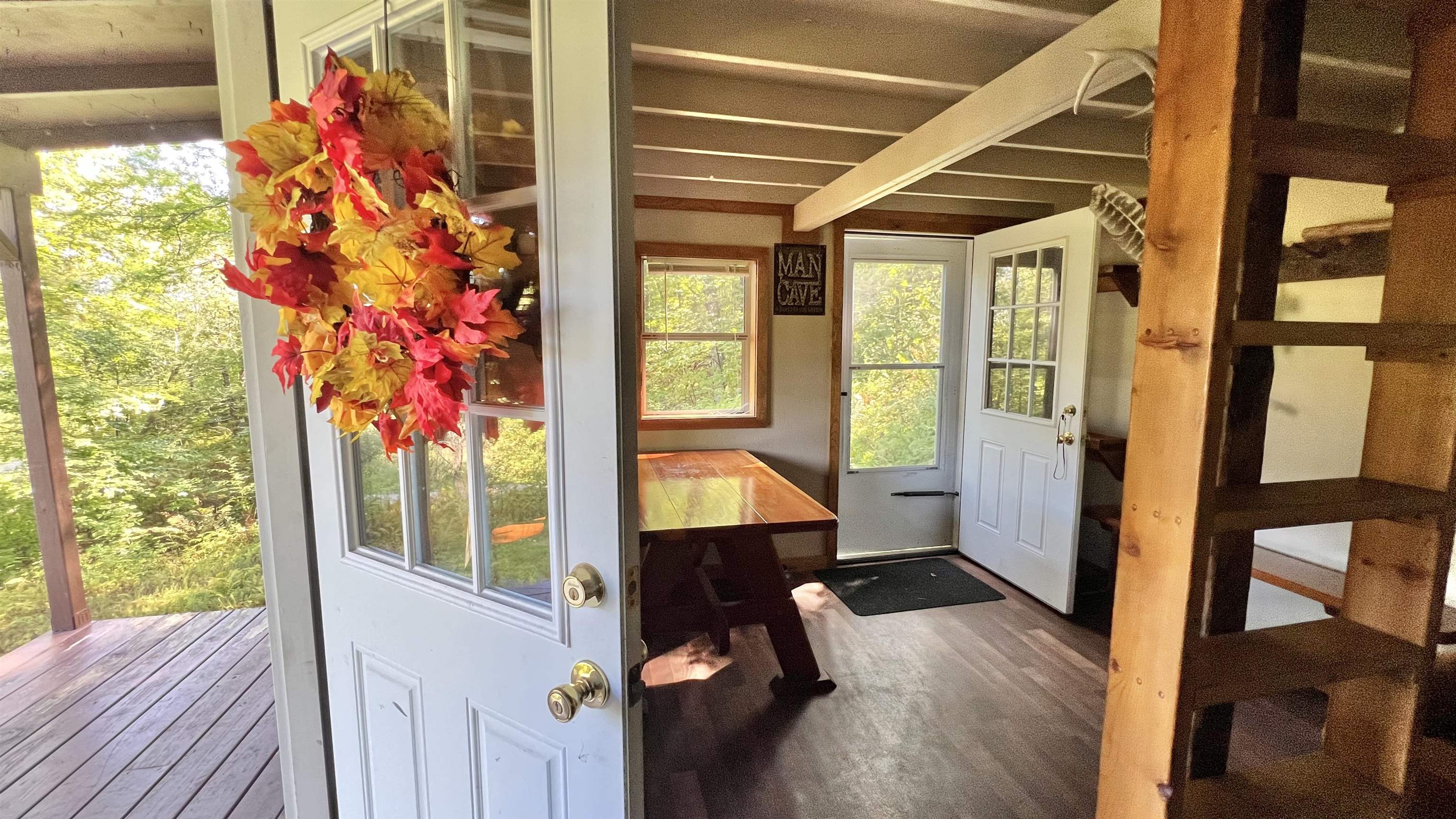2075 Codding Hollow Road Property Photo 15