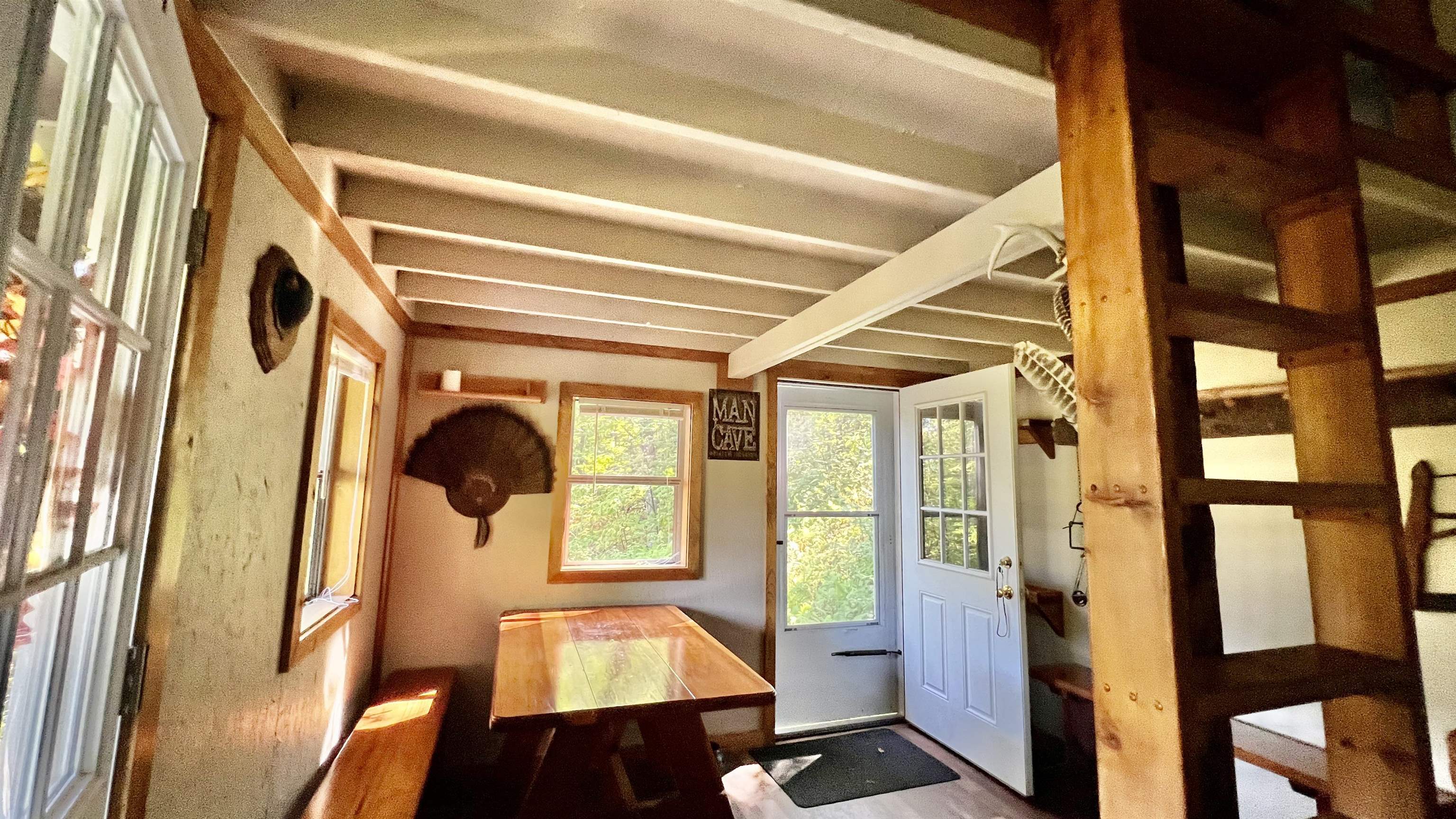 2075 Codding Hollow Road Property Photo 16