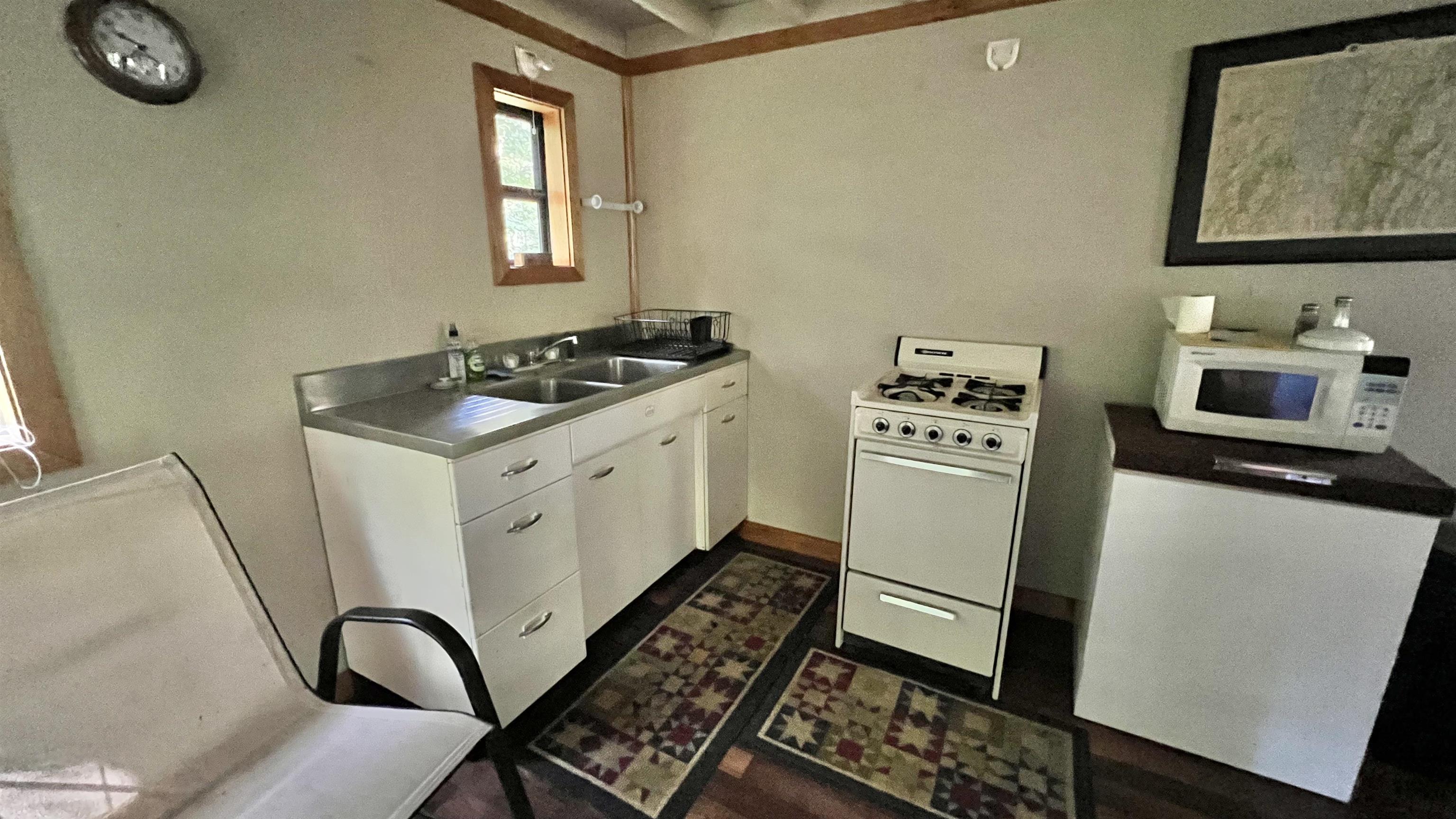 2075 Codding Hollow Road Property Photo 18