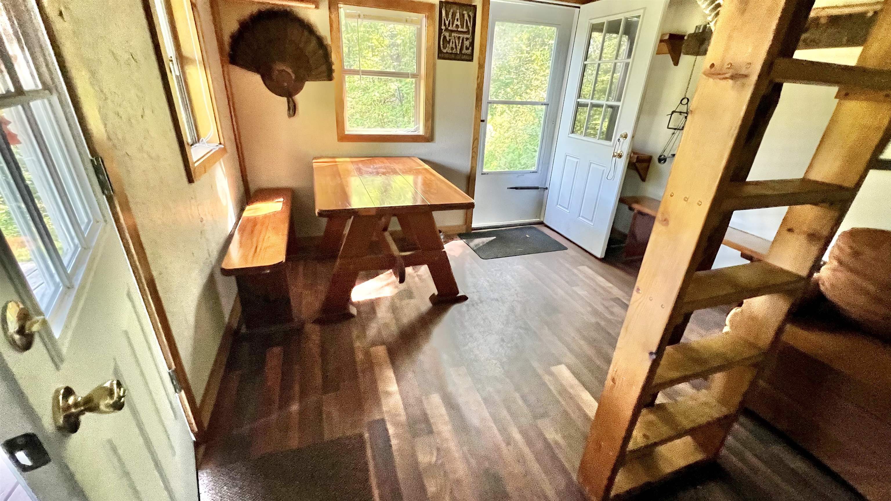 2075 Codding Hollow Road Property Photo 19