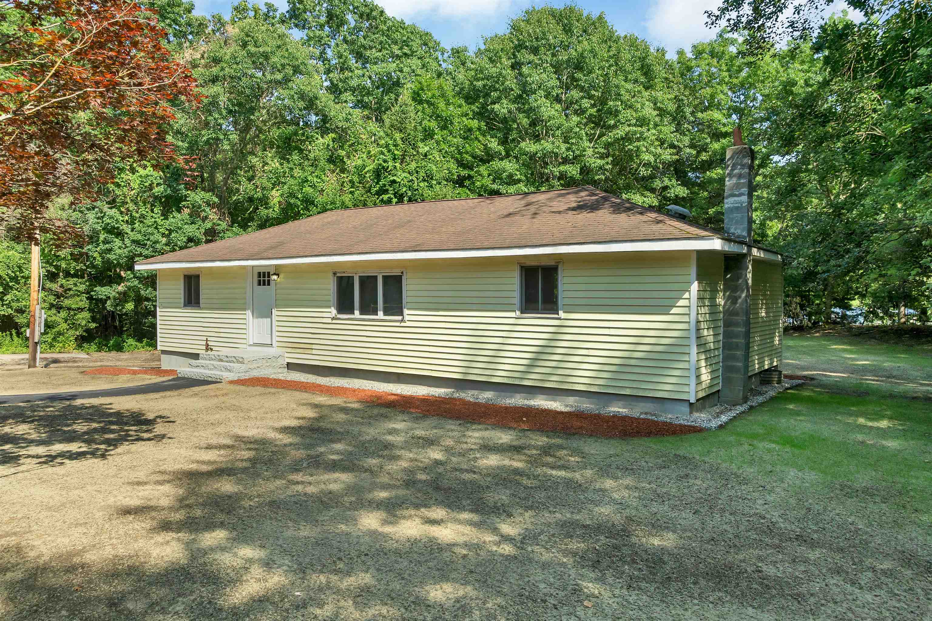 4 Loop Road Property Photo 2