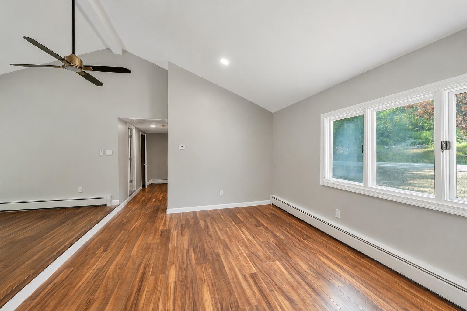 4 Loop Road Property Photo 11
