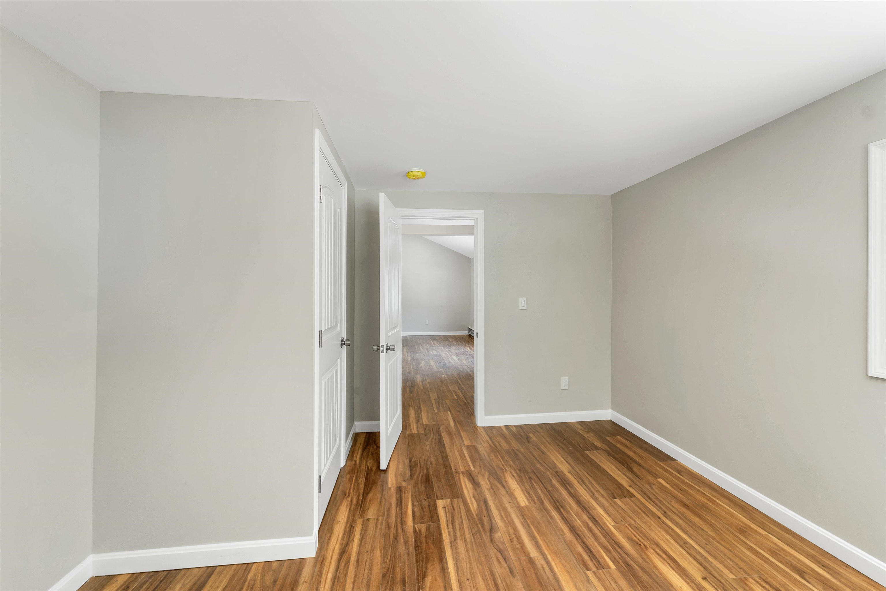 4 Loop Road Property Photo 15
