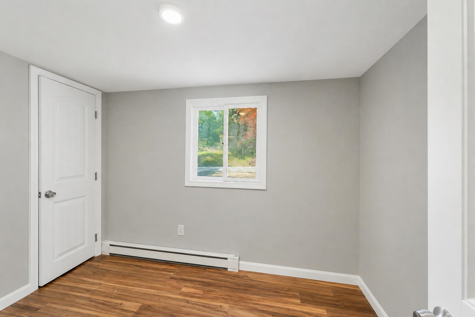 4 Loop Road Property Photo 17