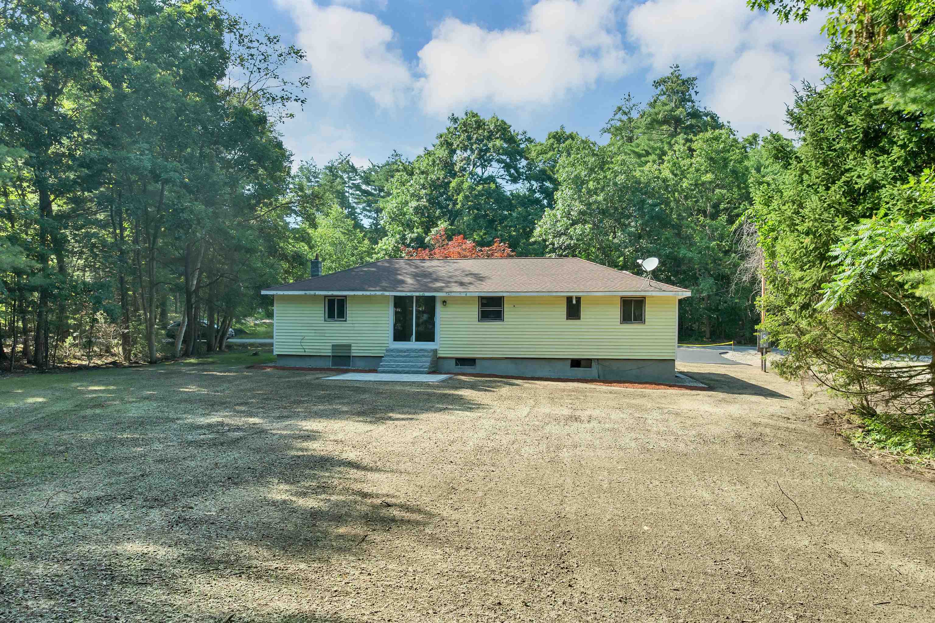 4 Loop Road Property Photo 24
