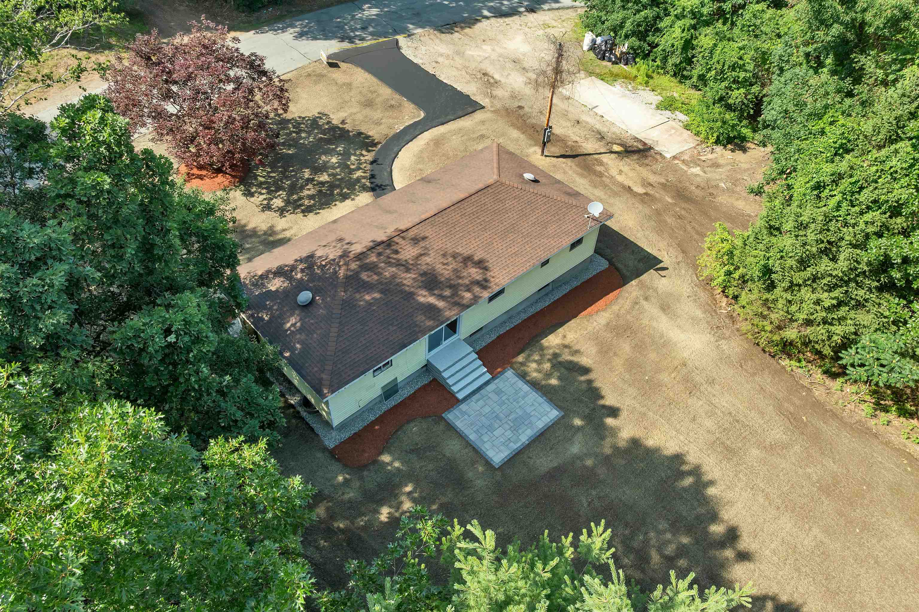 4 Loop Road Property Photo 30