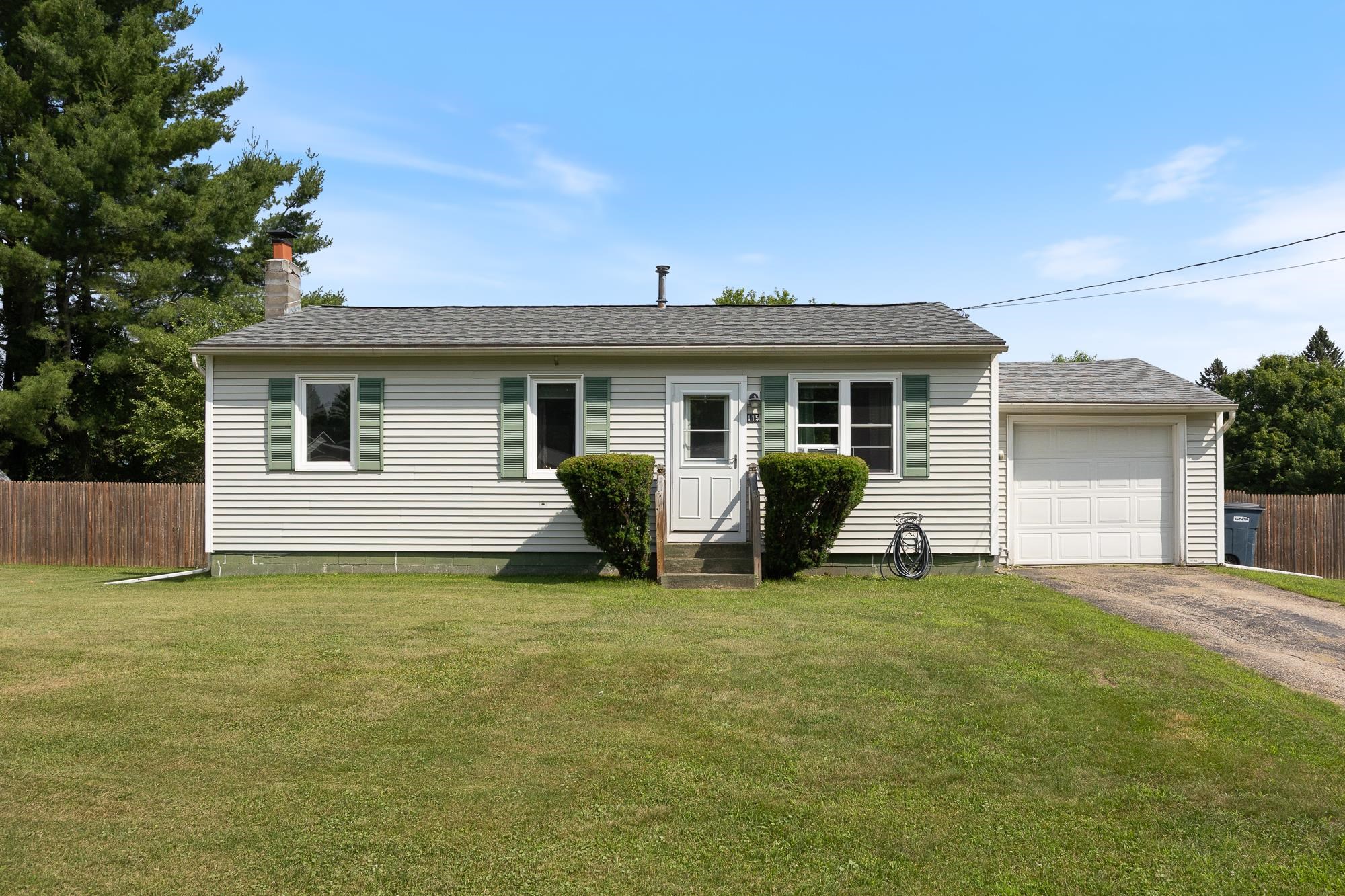 115 Sunny View Drive Property Photo 1