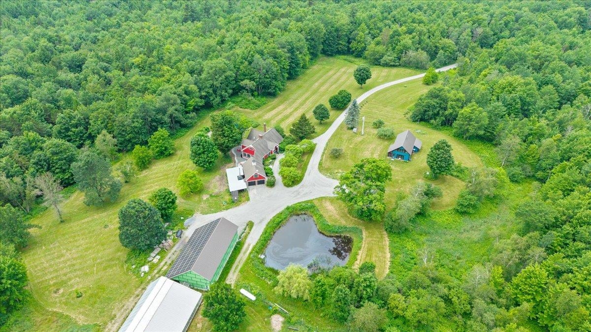 722 Babbling Brook Road Property Photo 3