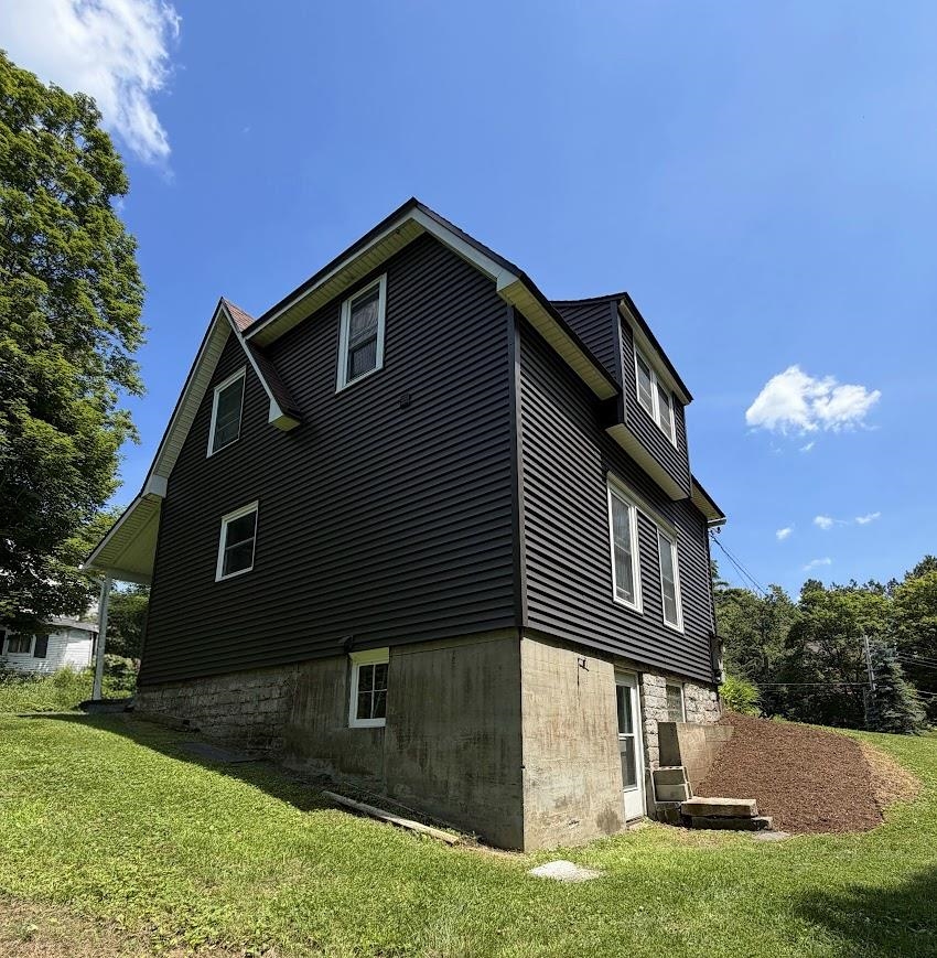 48 Currier Street Property Photo 33