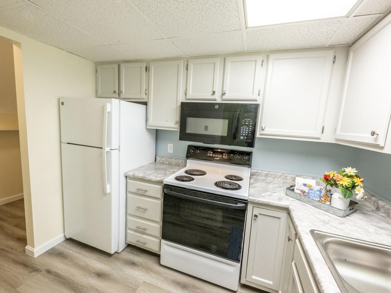 86 Pinecrest Drive Property Photo 2