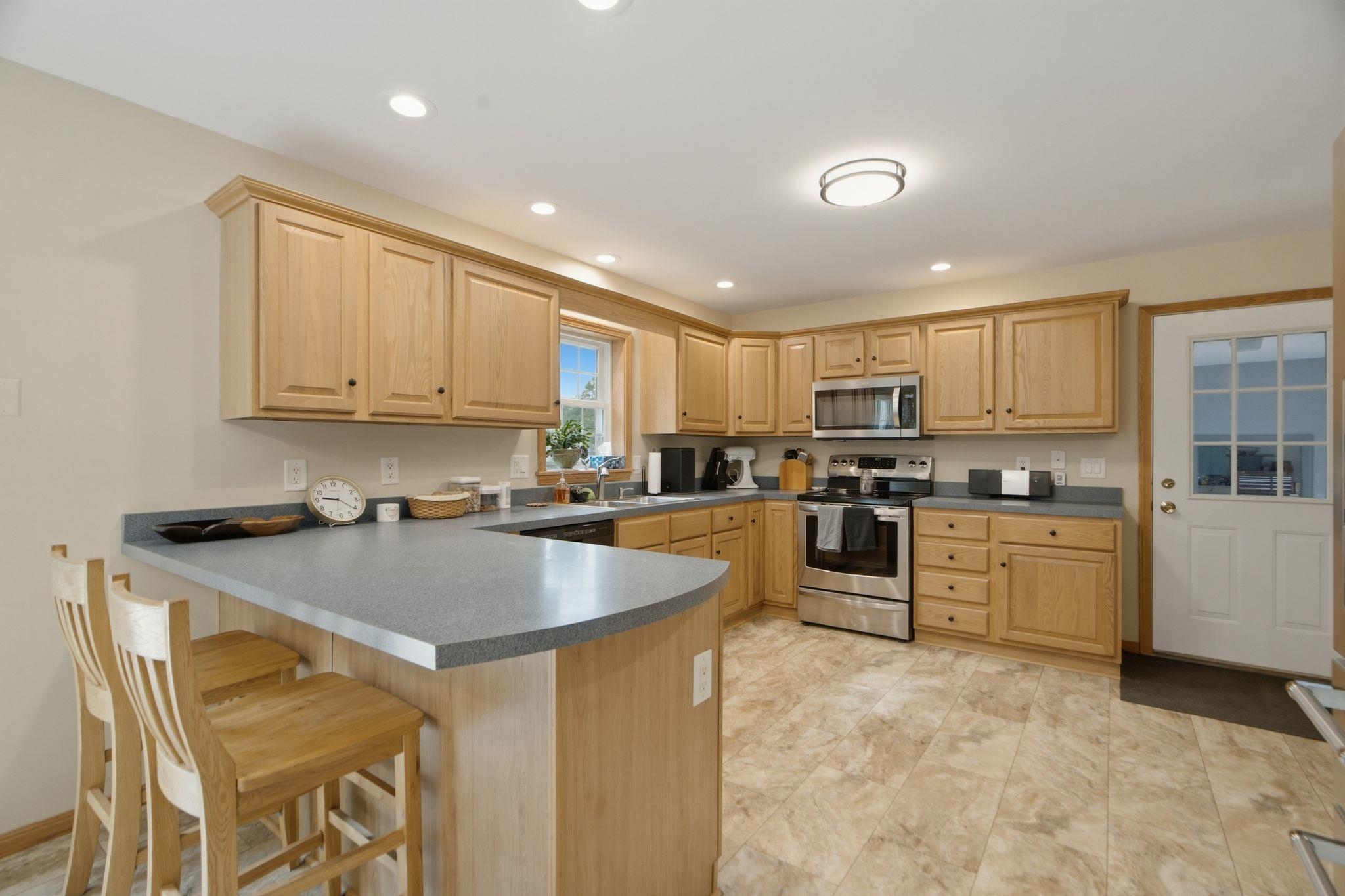 1407 Us Route 5 Property Photo 9