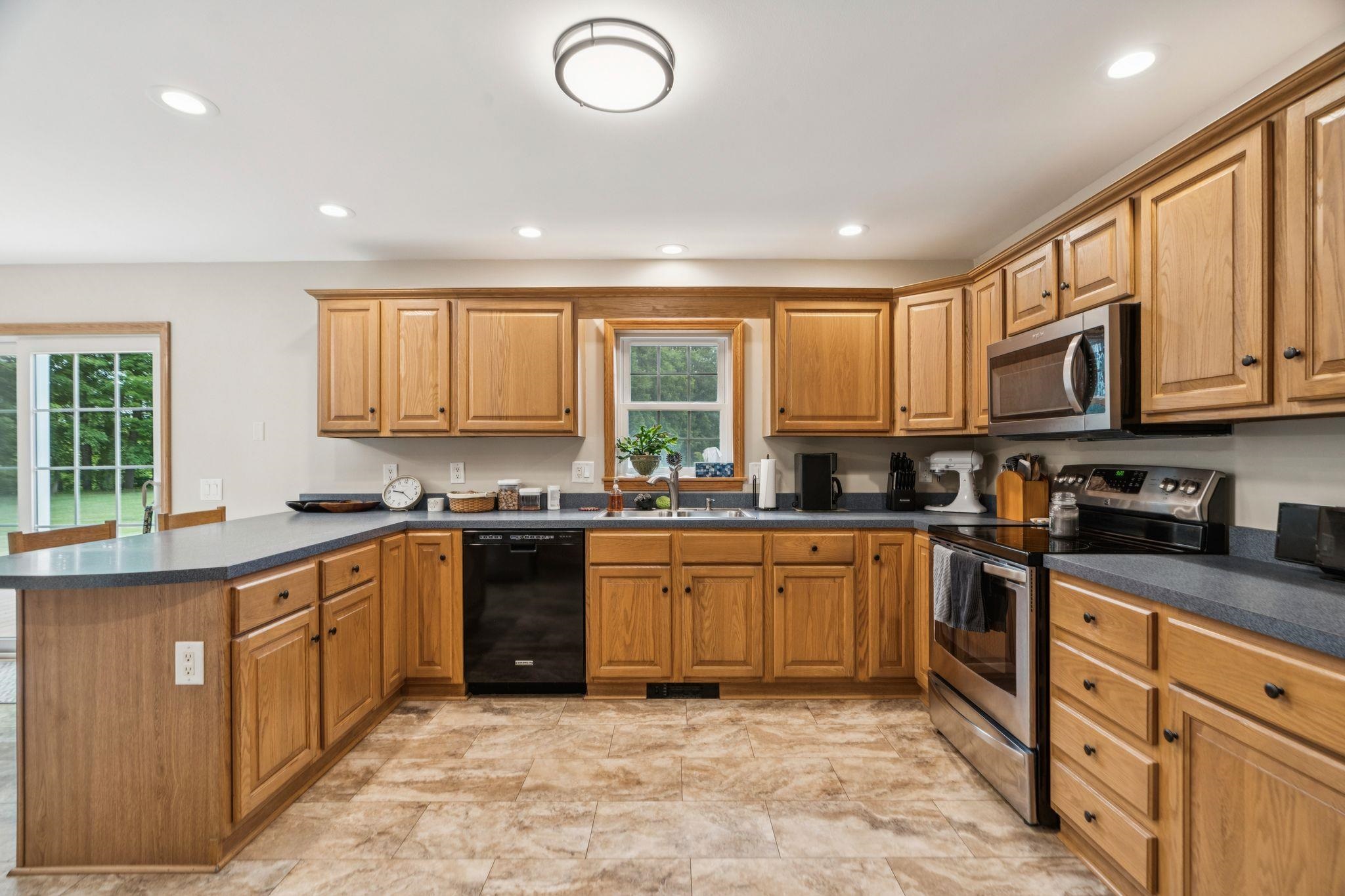 1407 Us Route 5 Property Photo 11