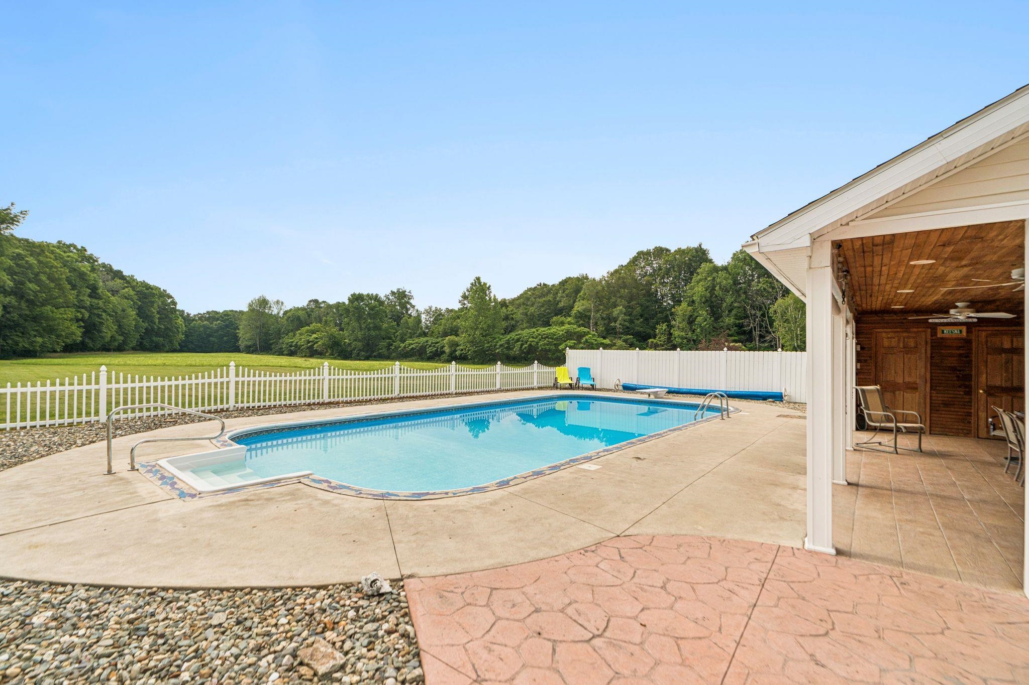 1407 Us Route 5 Property Photo 27