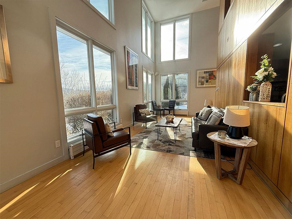 1450 Clarendon Avenue Property Photo 14