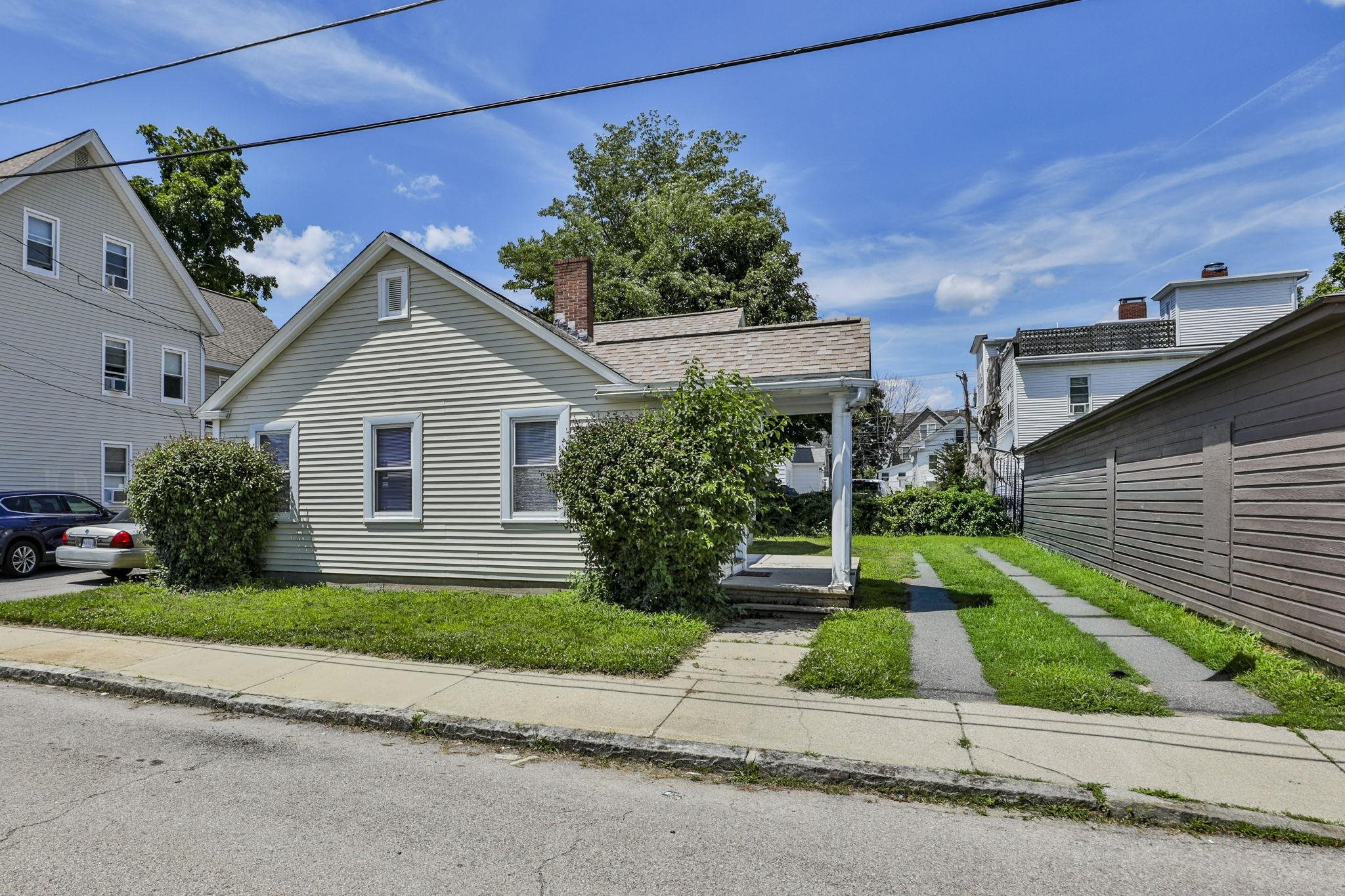 1 Oak Street Property Photo 1