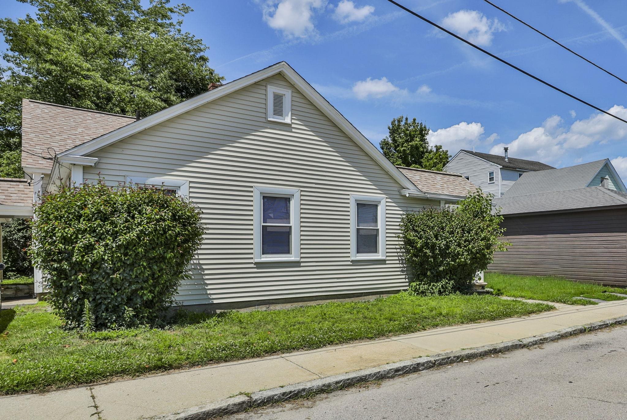 1 Oak Street Property Photo 2