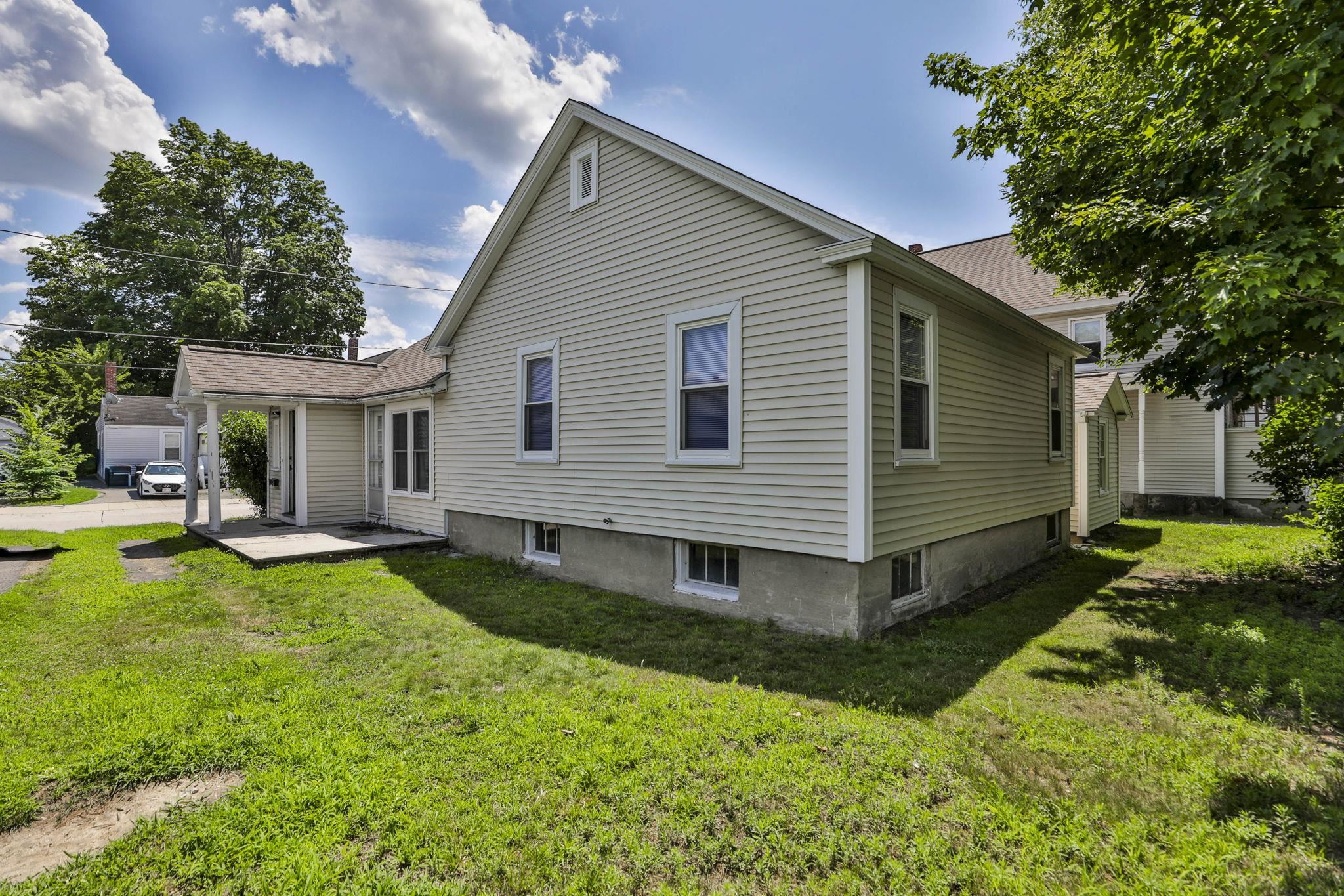 1 Oak Street Property Photo 3