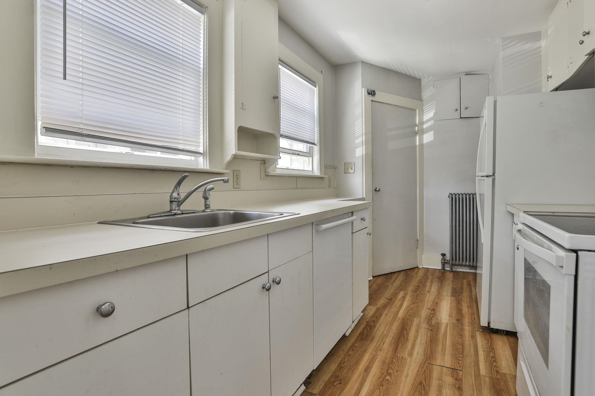 1 Oak Street Property Photo 12