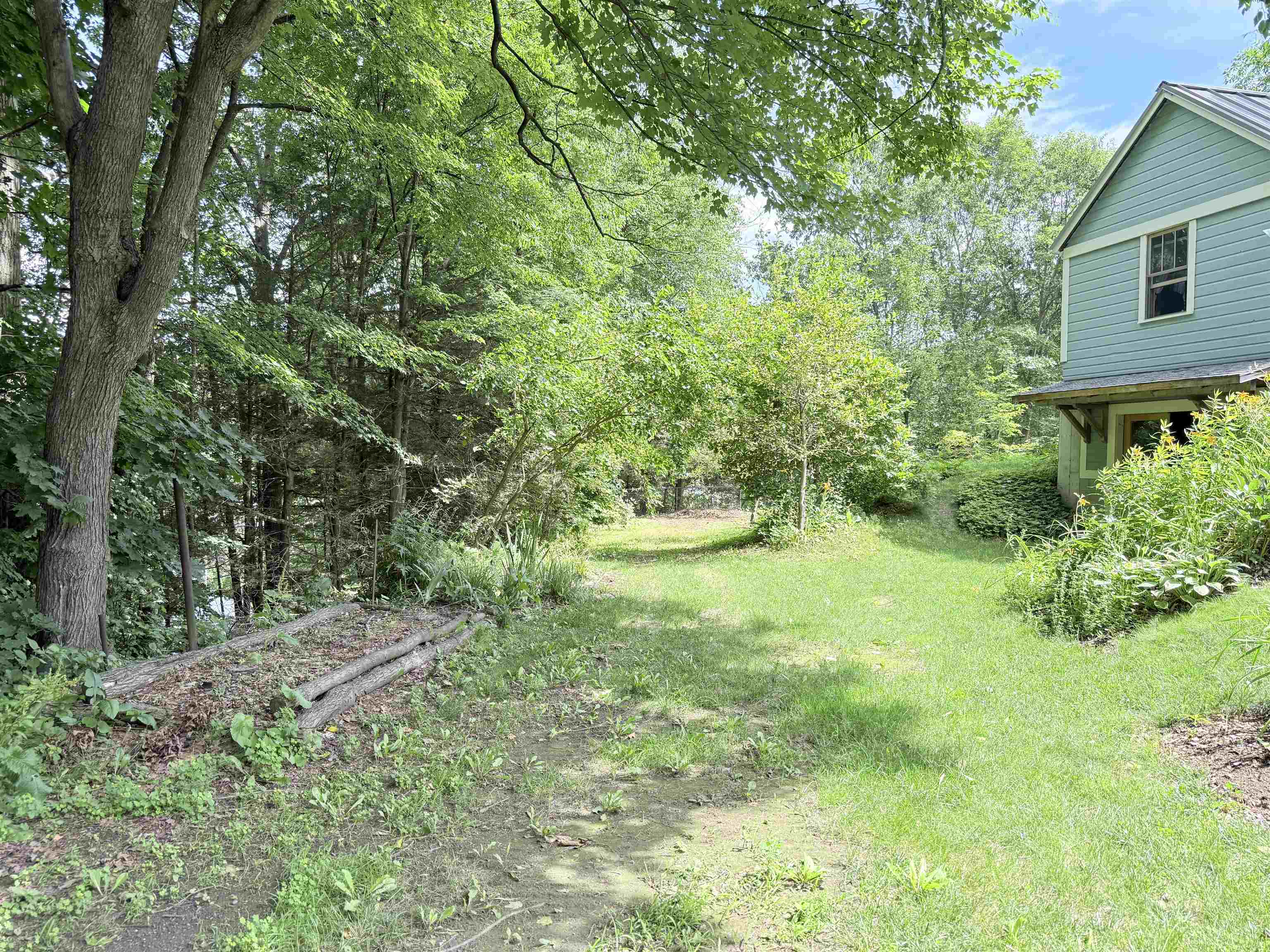 117 * Fuller Drive Property Photo 4