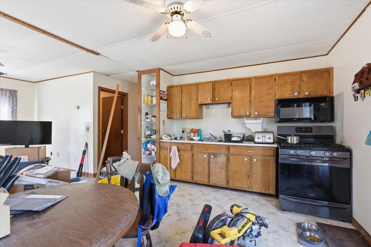 122 Meadow Road Property Photo 7