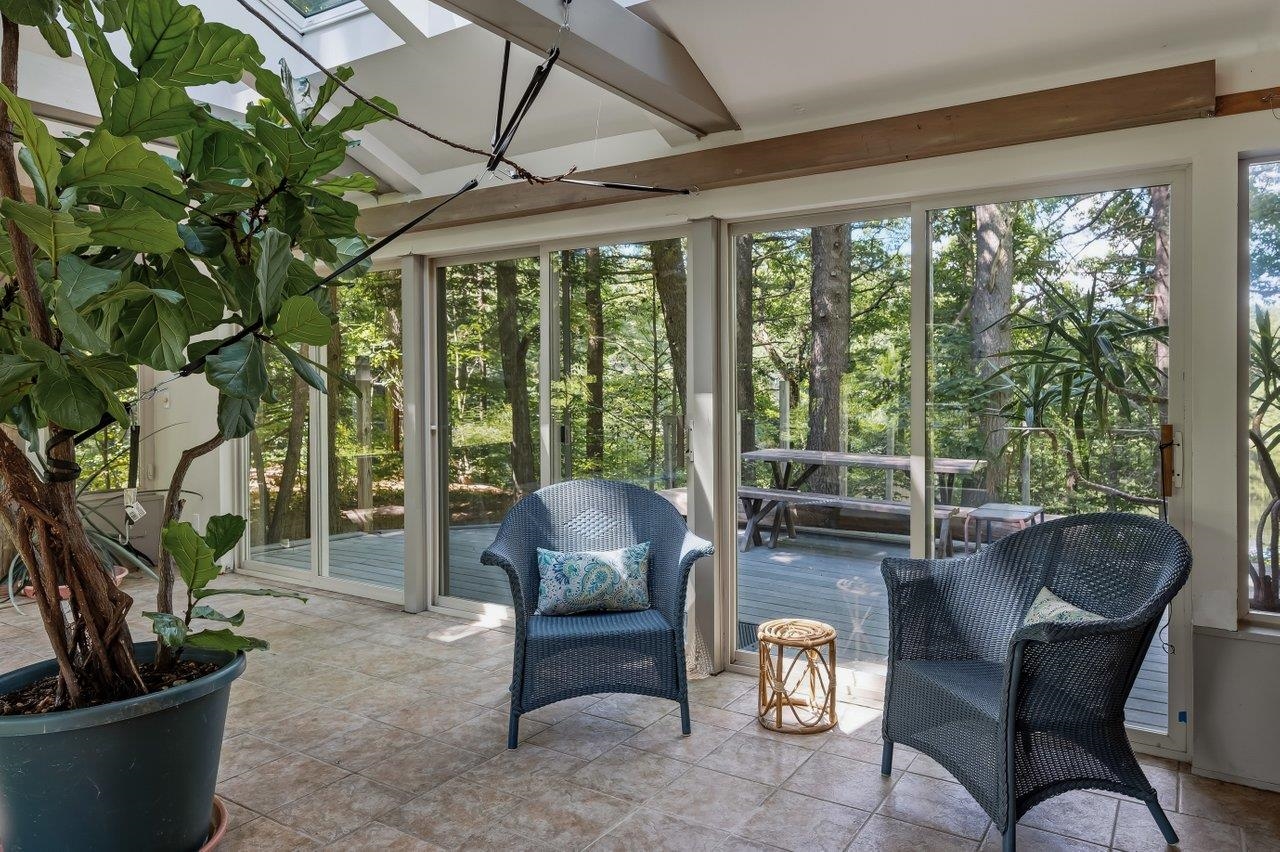 2 Corson Lane Property Photo 16