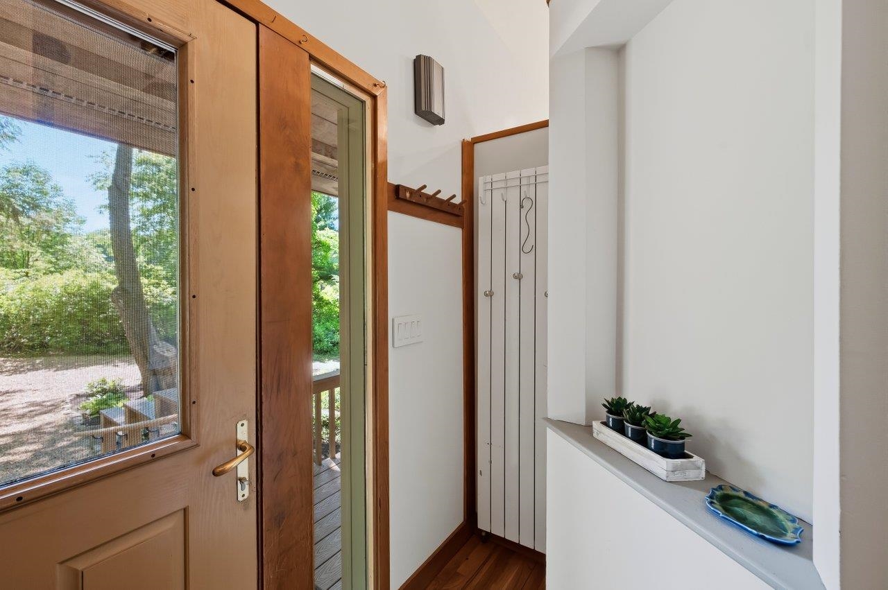 2 Corson Lane Property Photo 19