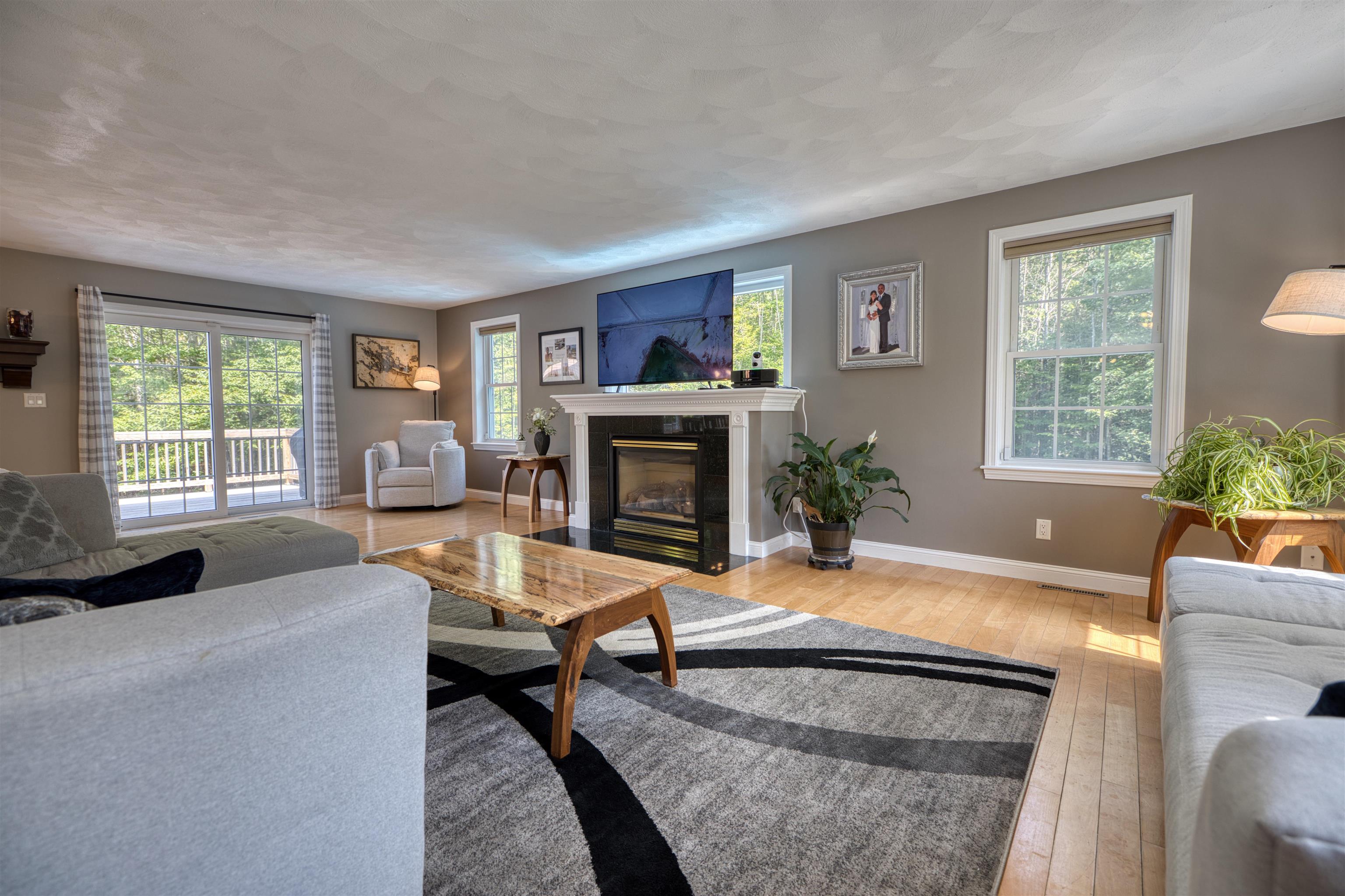 377 Kings Highway Property Photo 16