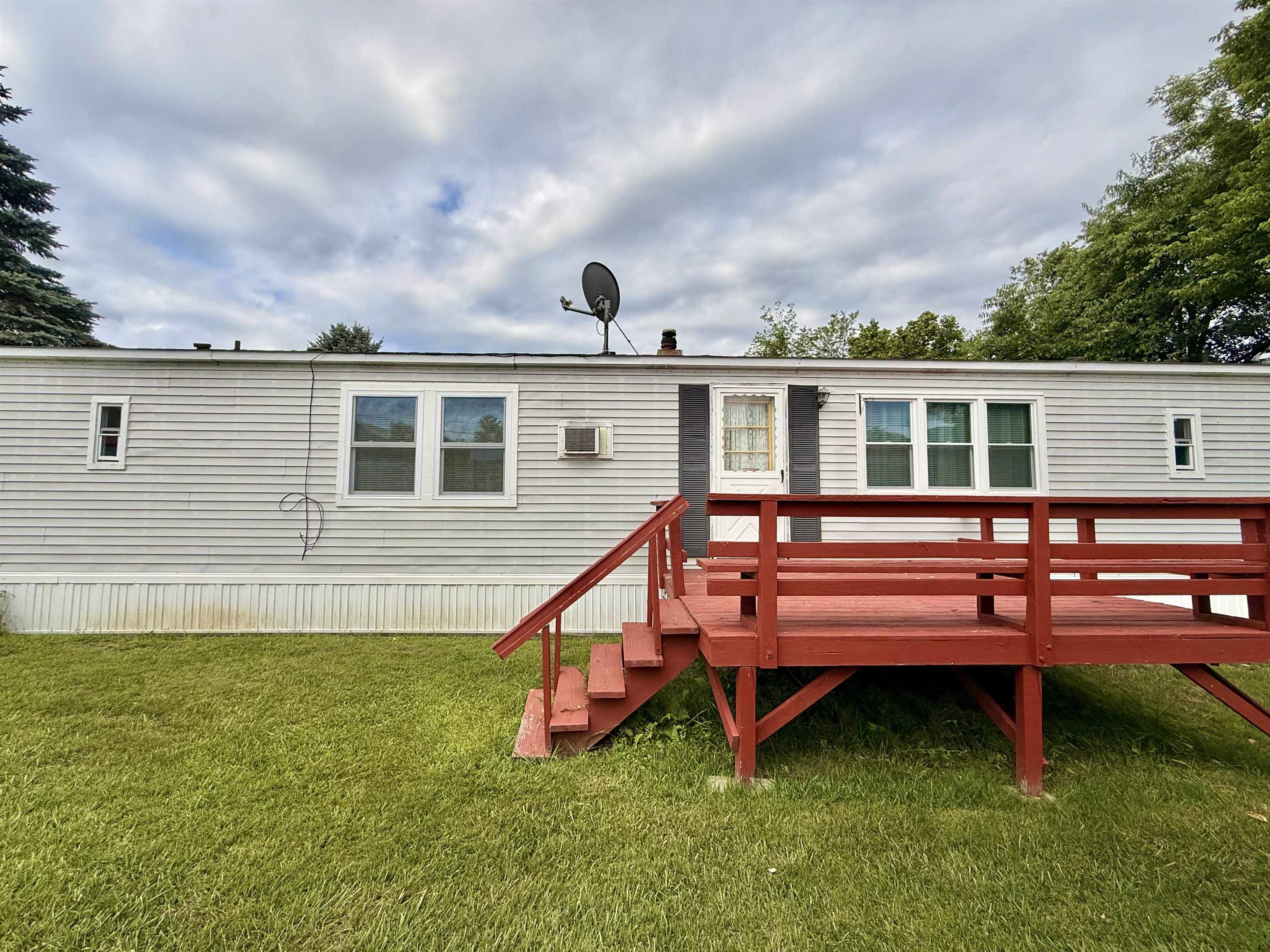 9 Billings Mobile Manor Property Photo 1