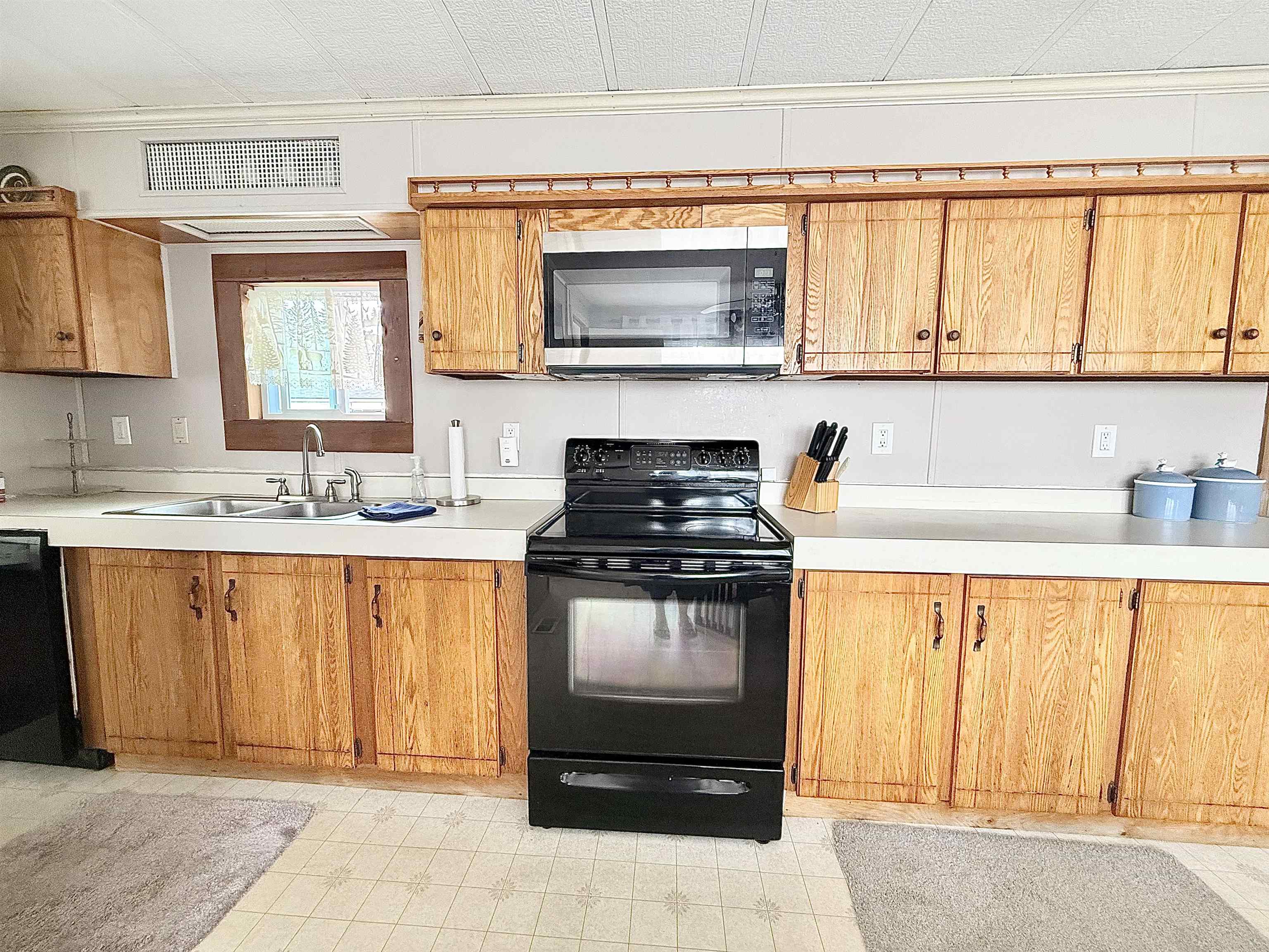 9 Billings Mobile Manor Property Photo 4