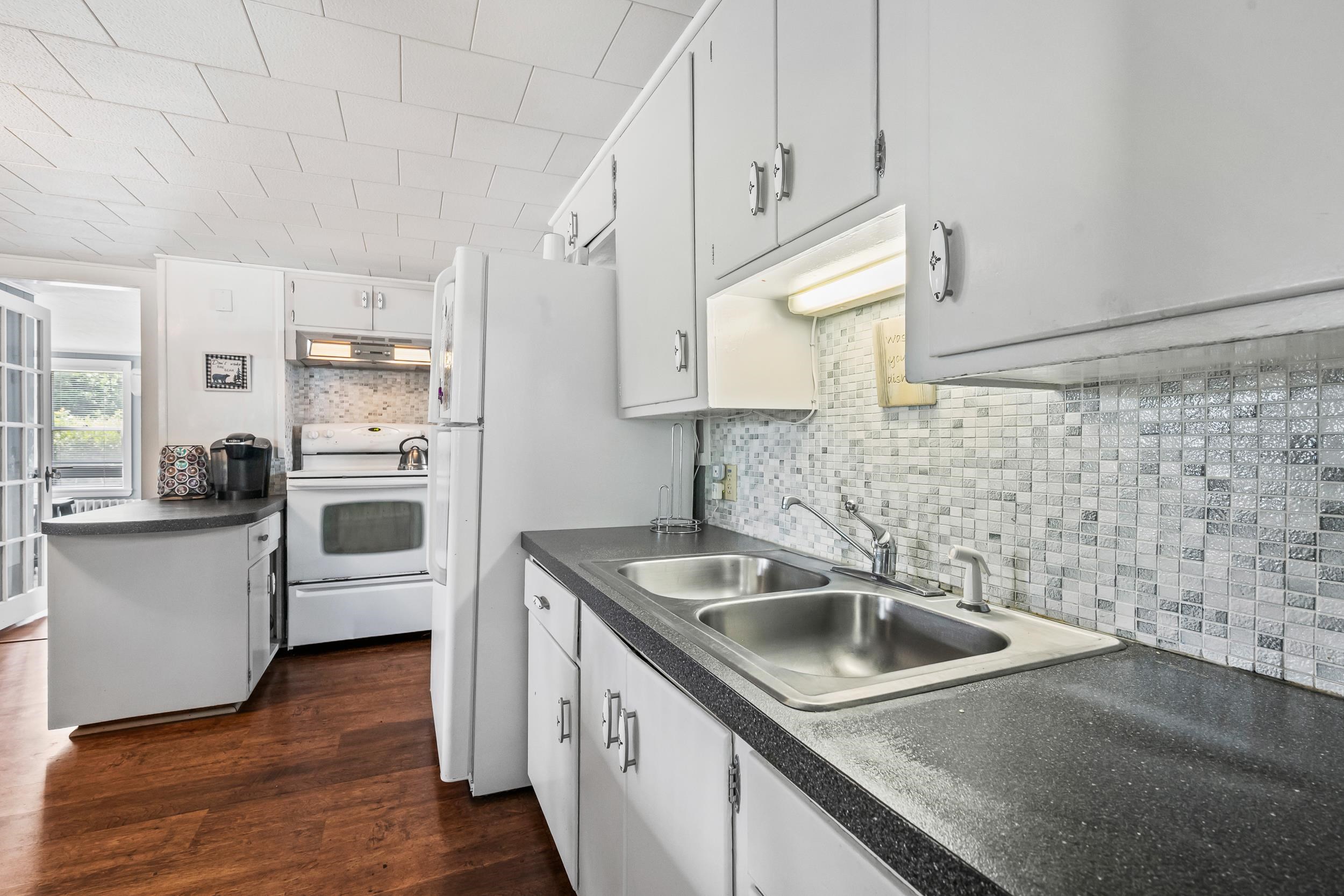 6 Cascade Flats Property Photo 7