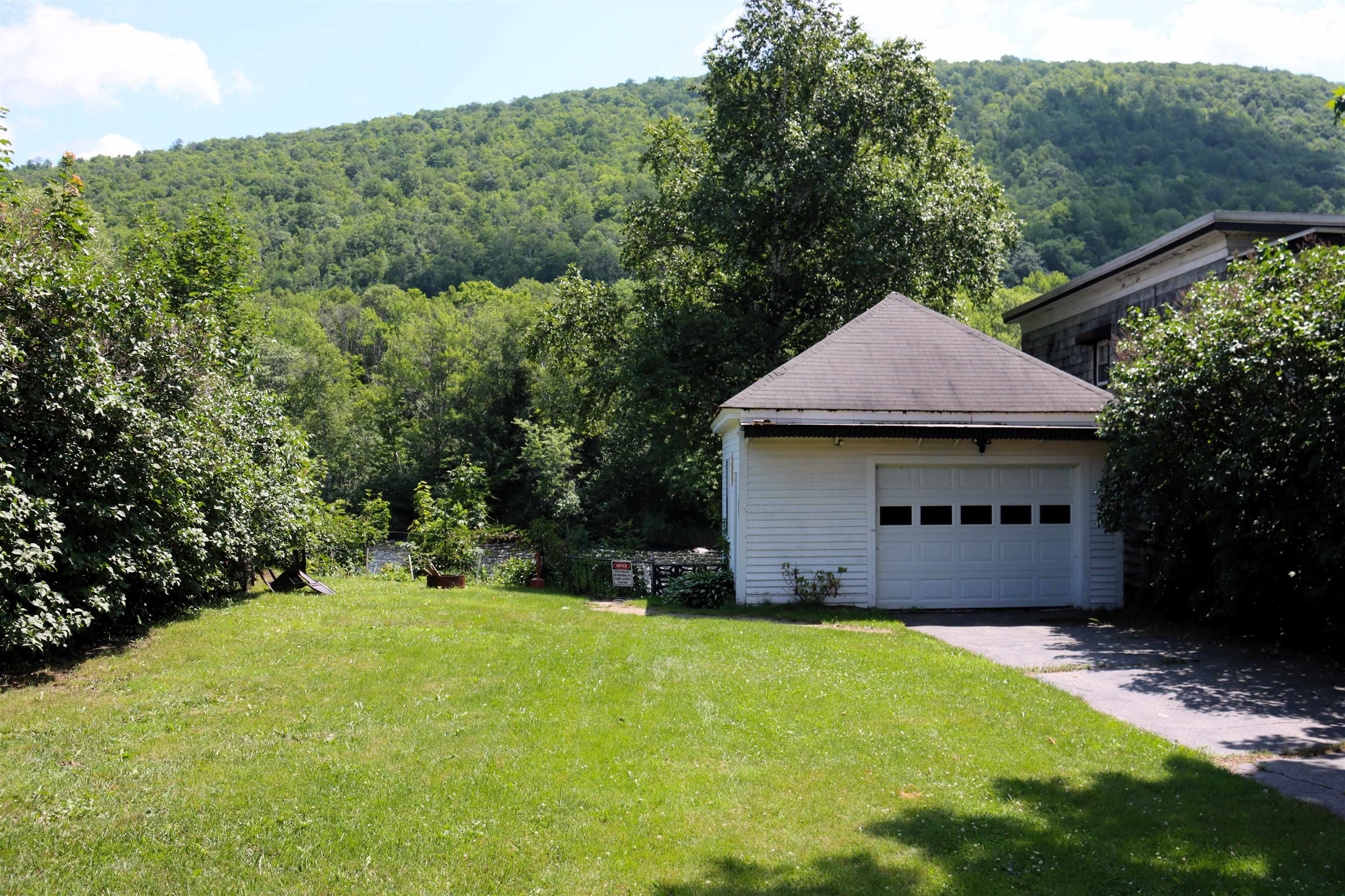 6 Cascade Flats Property Photo 33