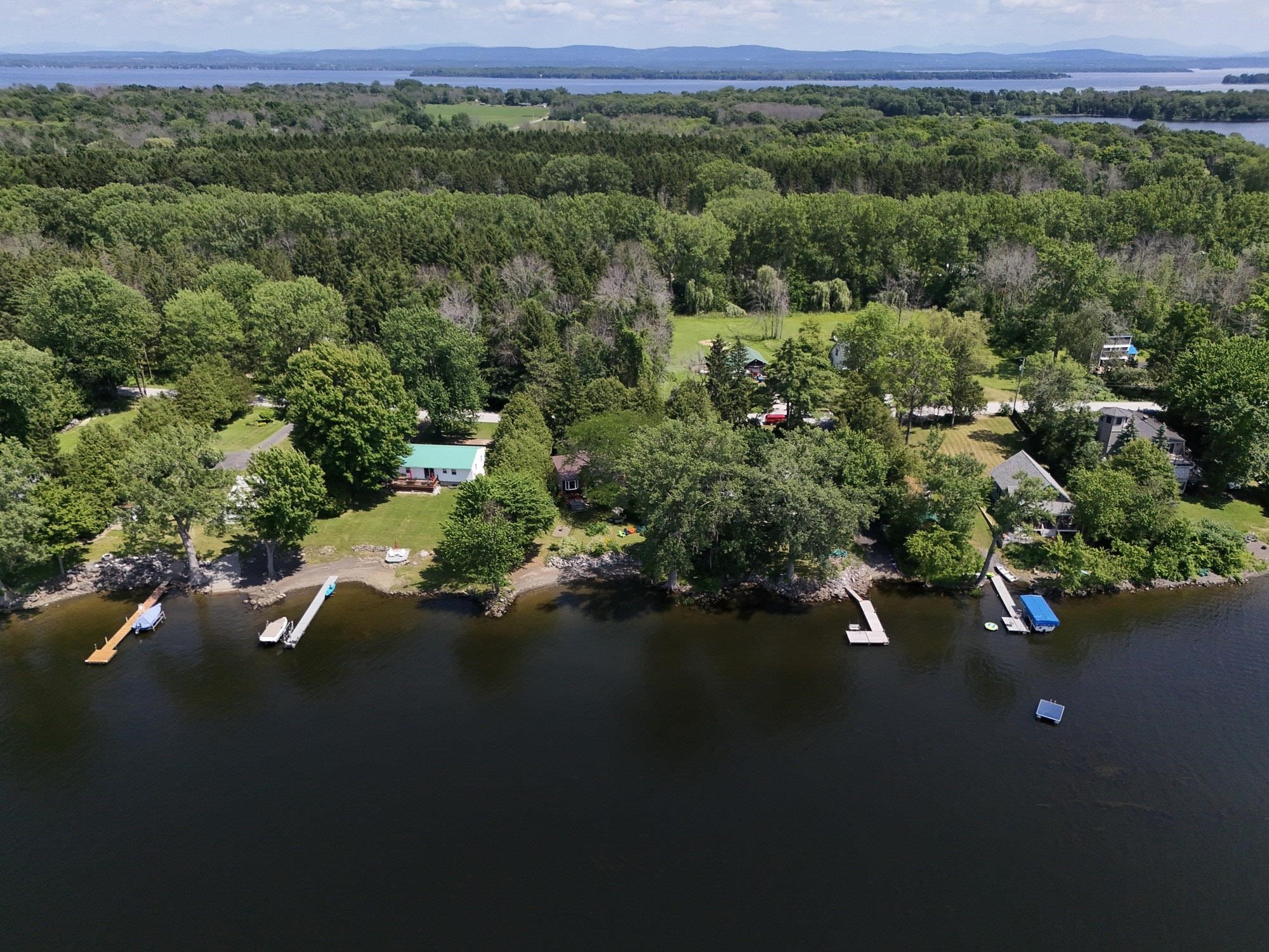 1160 Blockhouse Point Road Property Photo 4