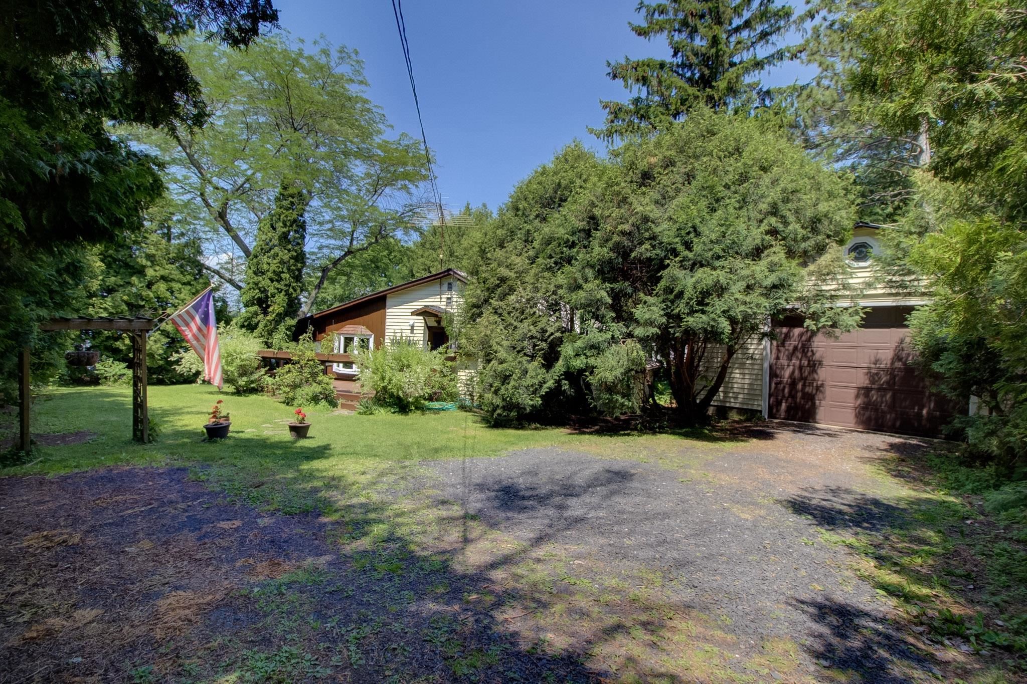 1160 Blockhouse Point Road Property Photo 7