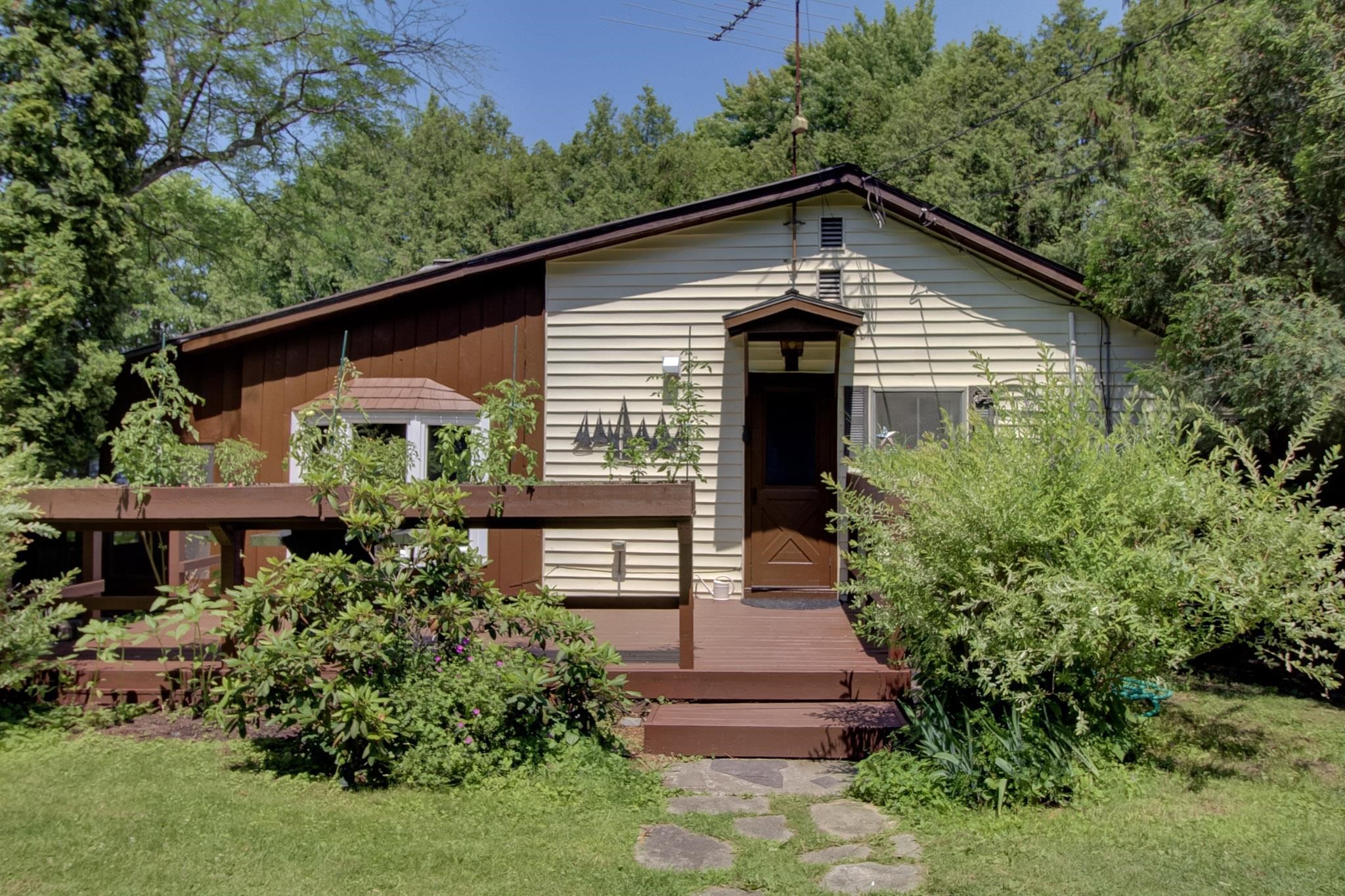 1160 Blockhouse Point Road Property Photo 8